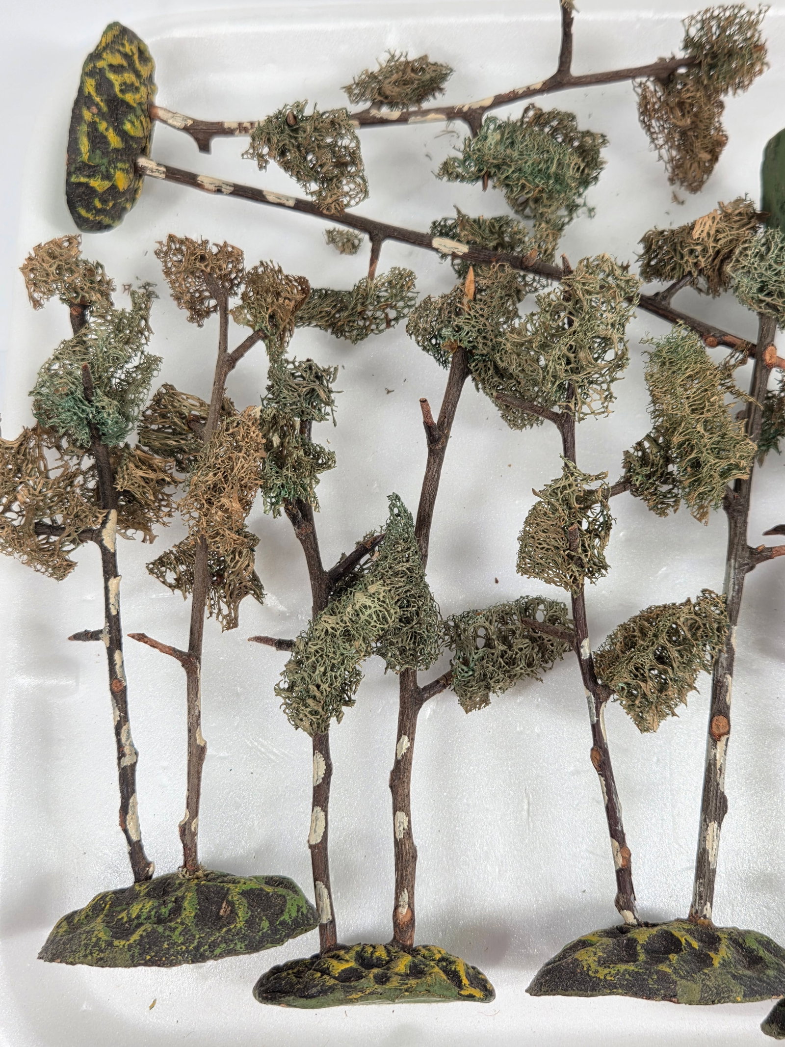 VARIOUS ANTIQUE GERMAN COMPOSITION TREES - 3