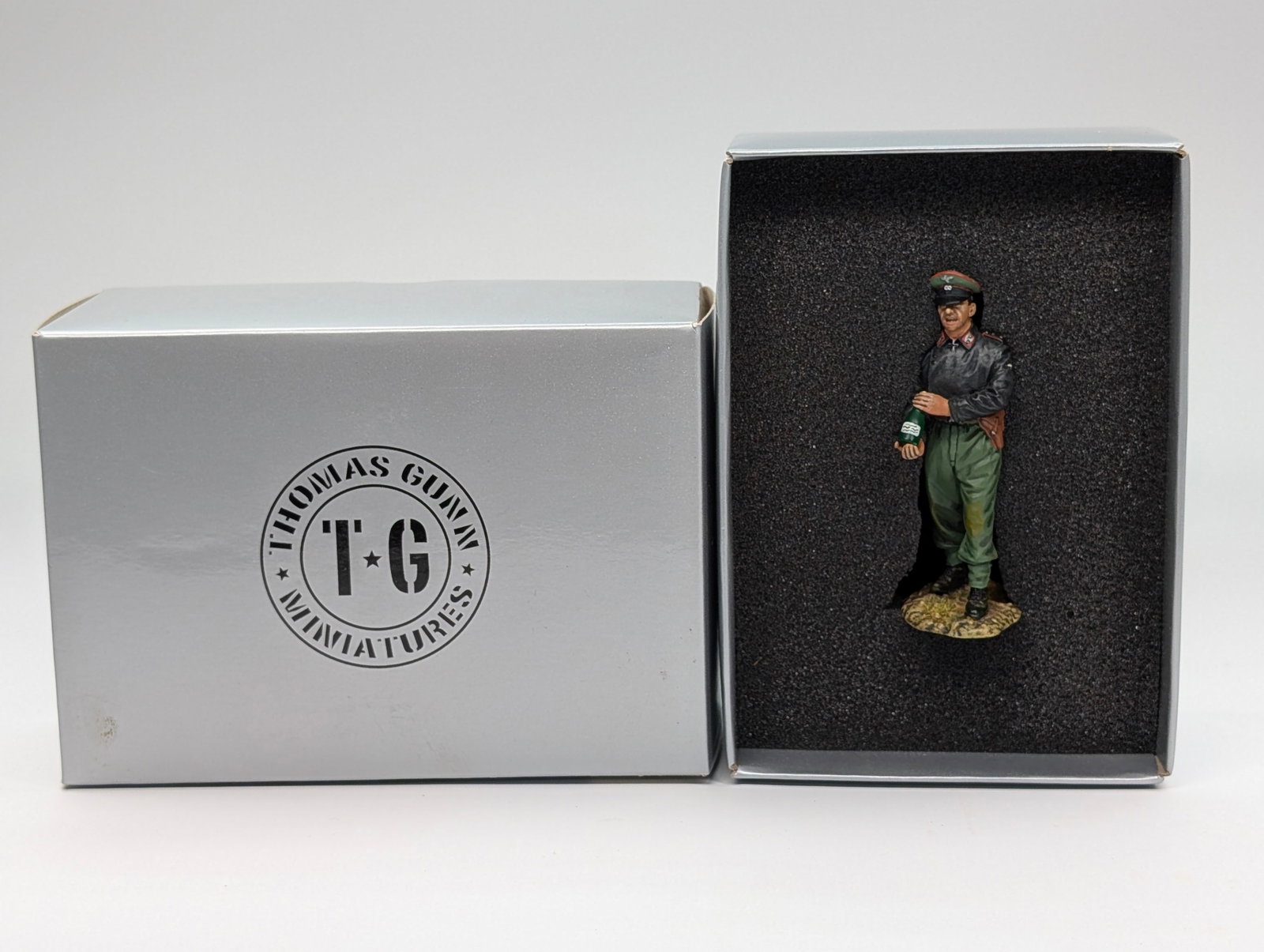 THOMAS GUNN MINIATURES SOLDIER (1 of 5)