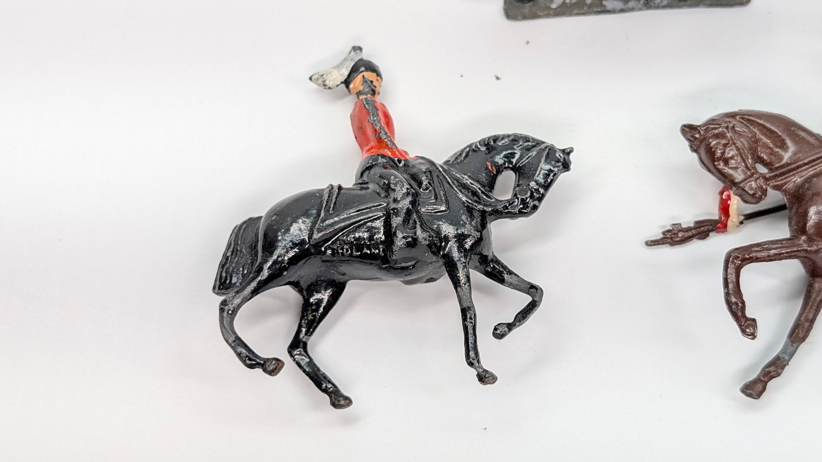 VARIOUS HAND PAINTED MOUNTED SOLDIERS - 3