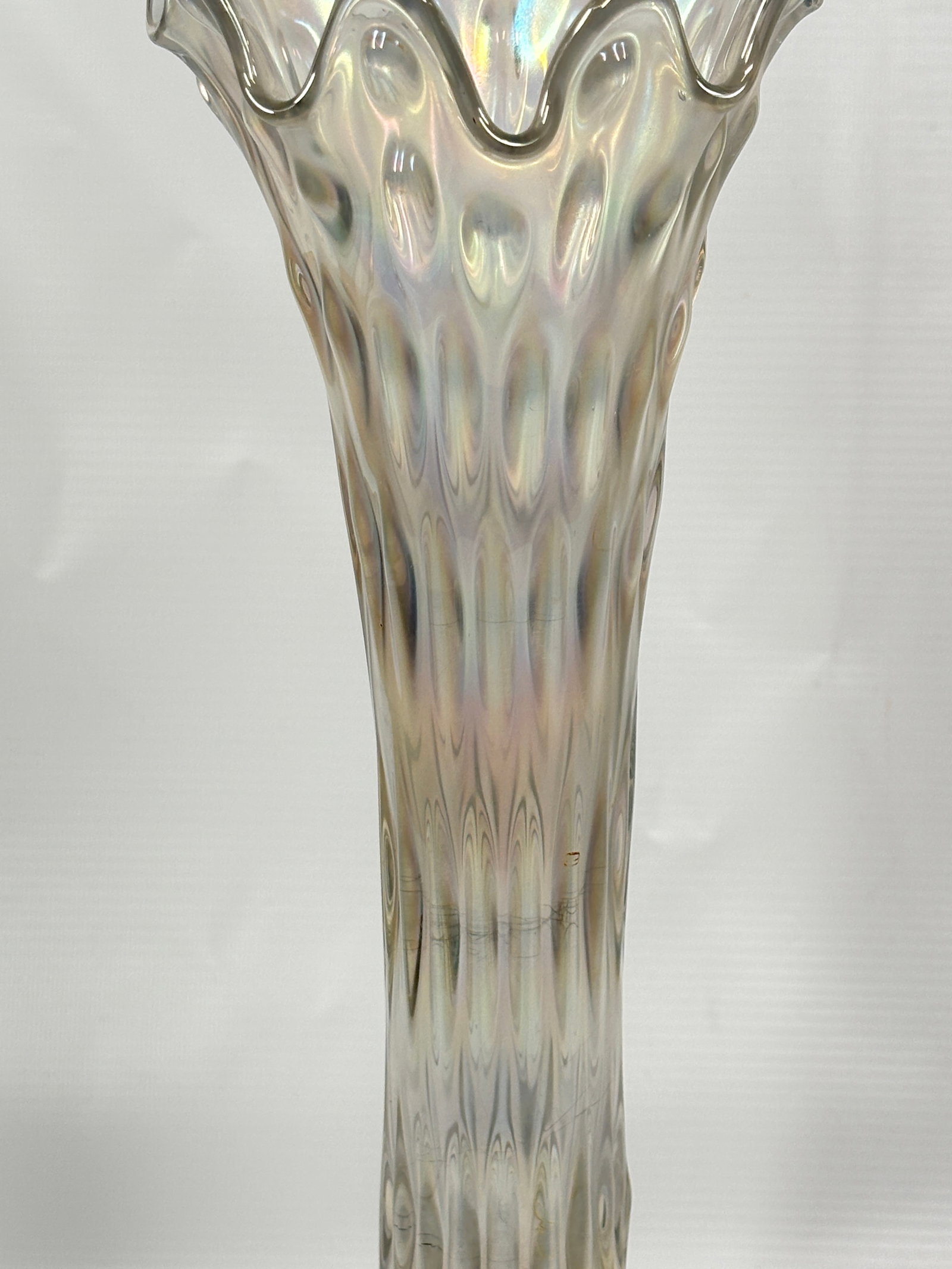 WHITE RUSTIC MID-SIZE VASE - 3