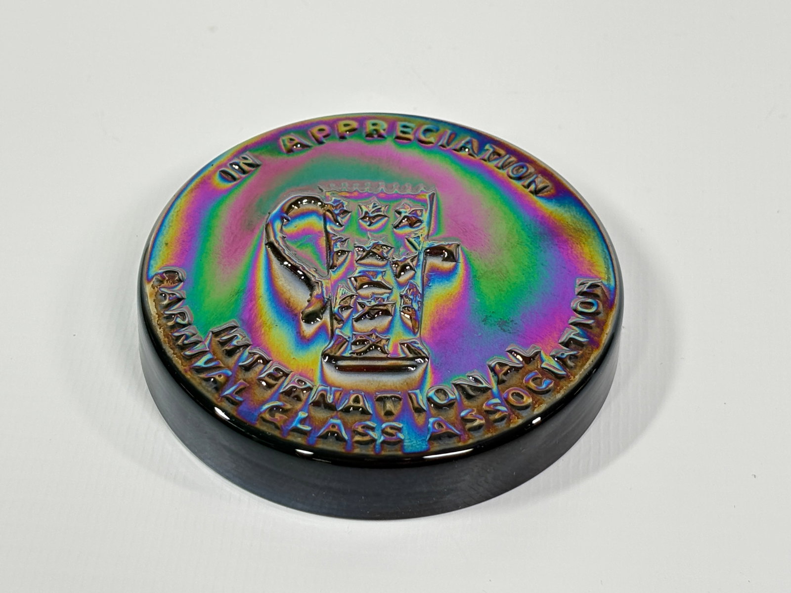 ST. CLAIR INTERNATIONAL CARNIVAL ADVERTISING PAPERWEIGHT (1 of 3)