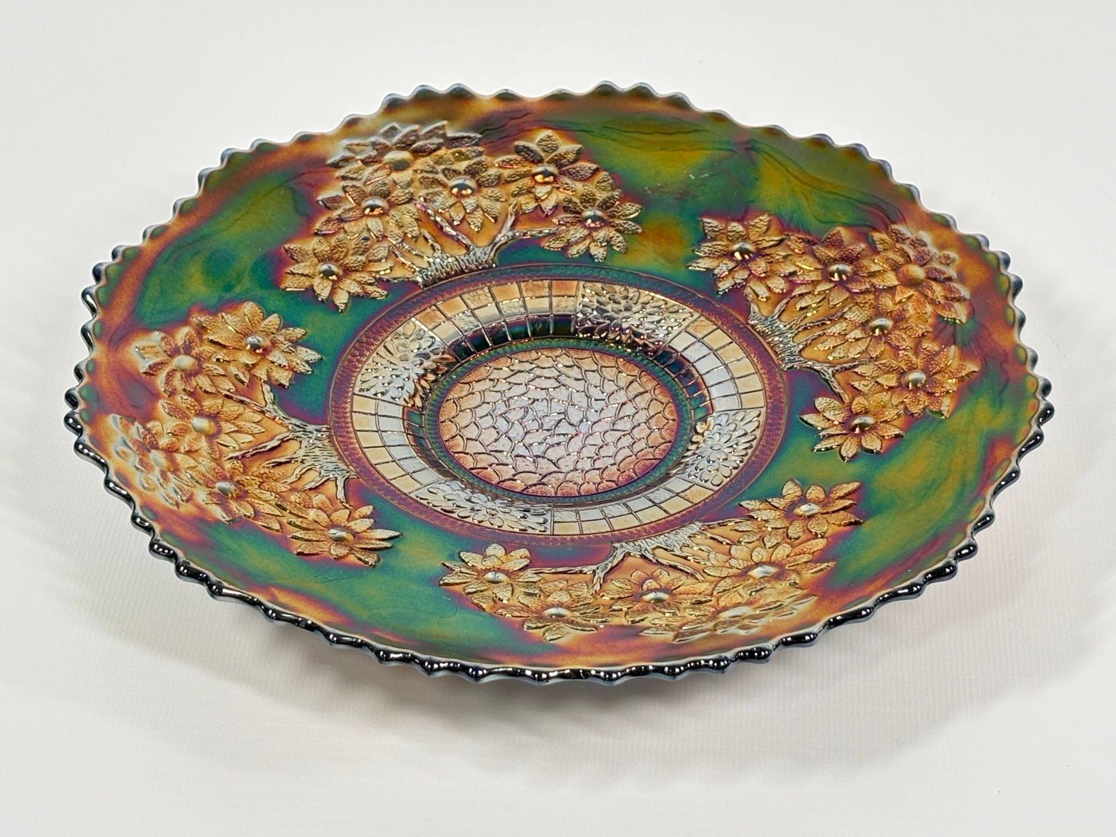 ELECTRIC BLUE FENTON ORANGE TREE PLATE W/ BERRY BACK (1 of 3)
