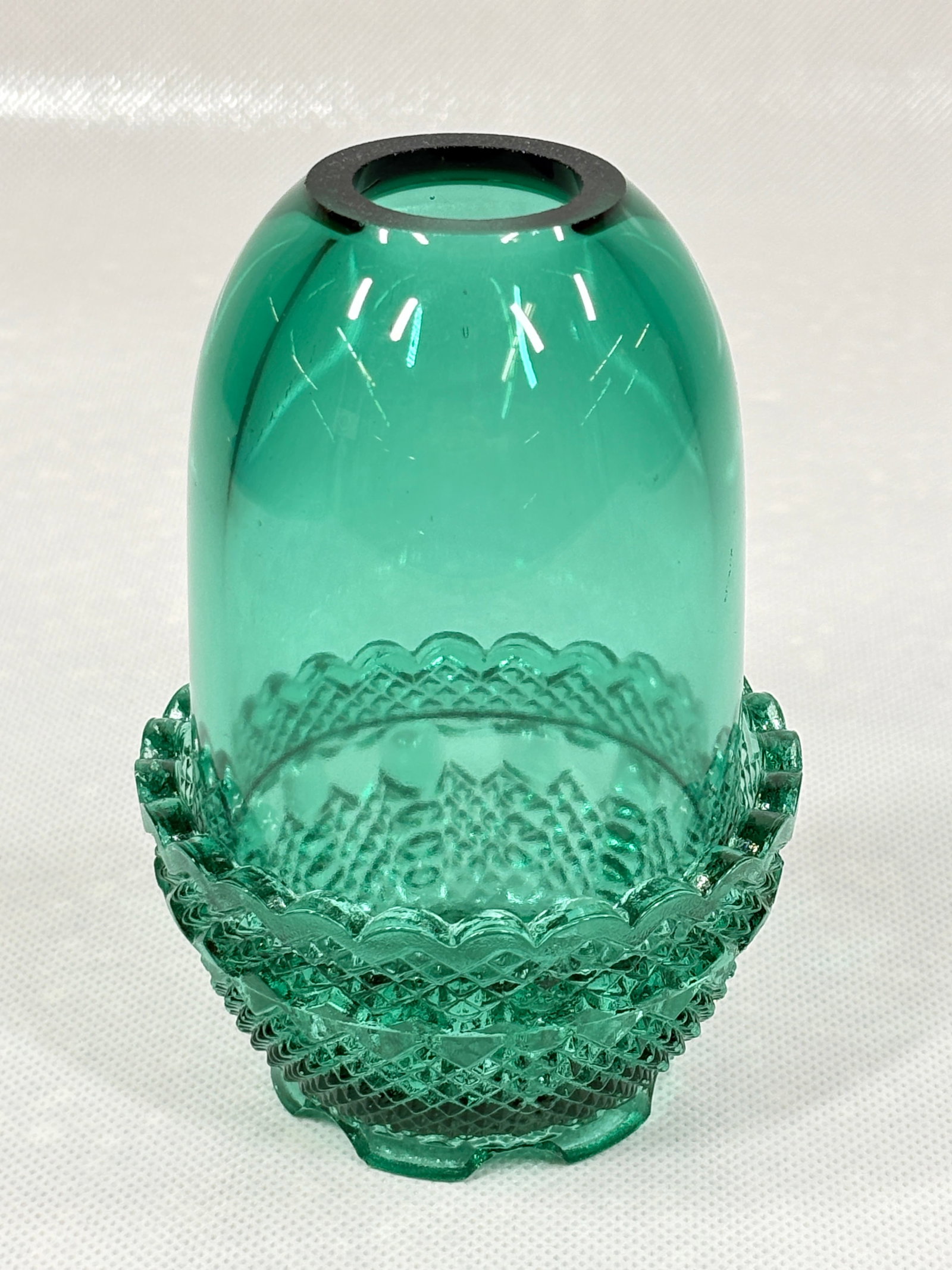 FENTON GREEN GLASS FAIRY LAMP (1 of 4)