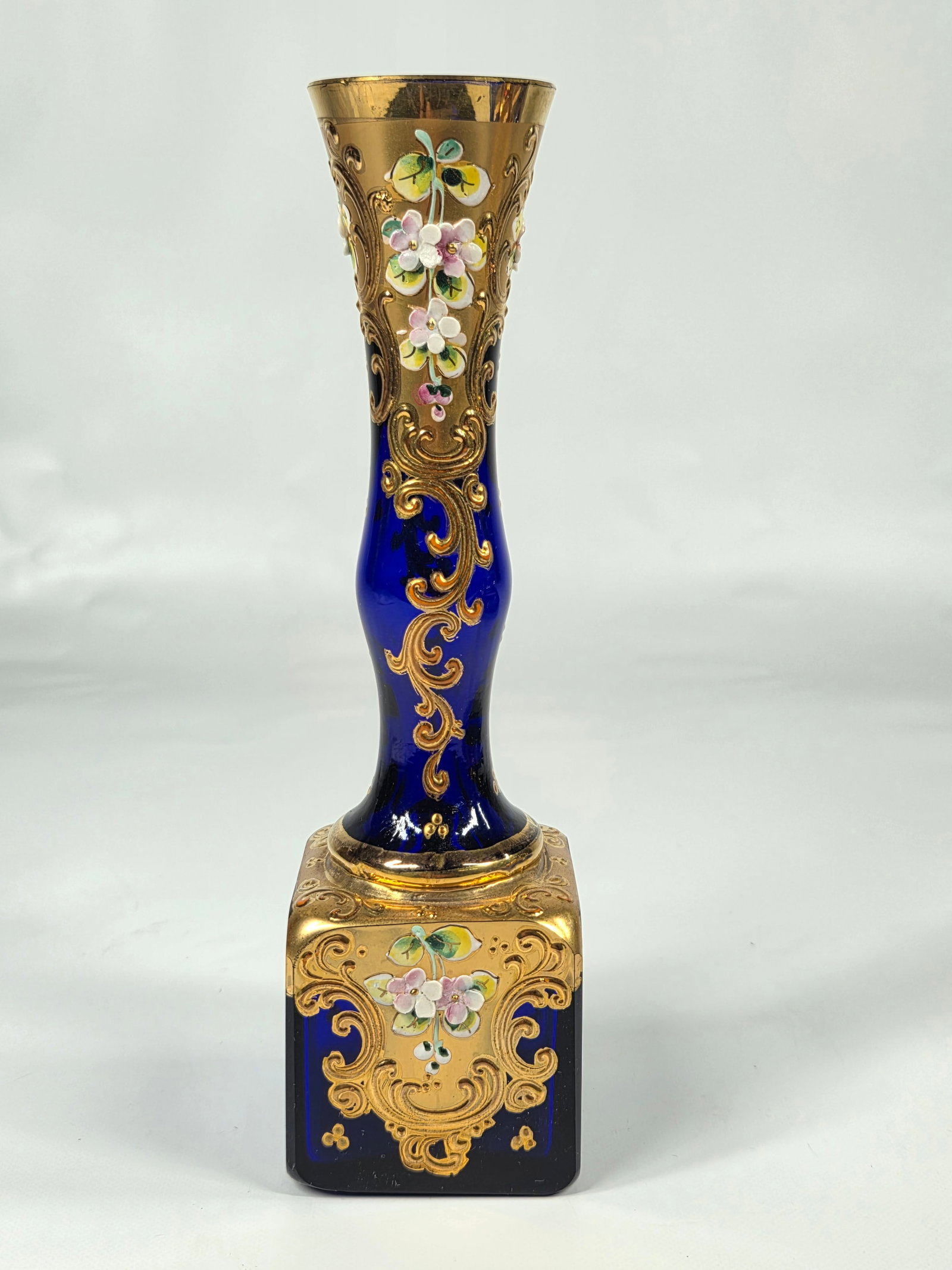 ANTIQUE BOHEMIAN STYLE PAINTED COBALT BLUE BUD VASE: REMAINS IN VERY GOOD CONDITION, NO CHIPS OR CRACKS.