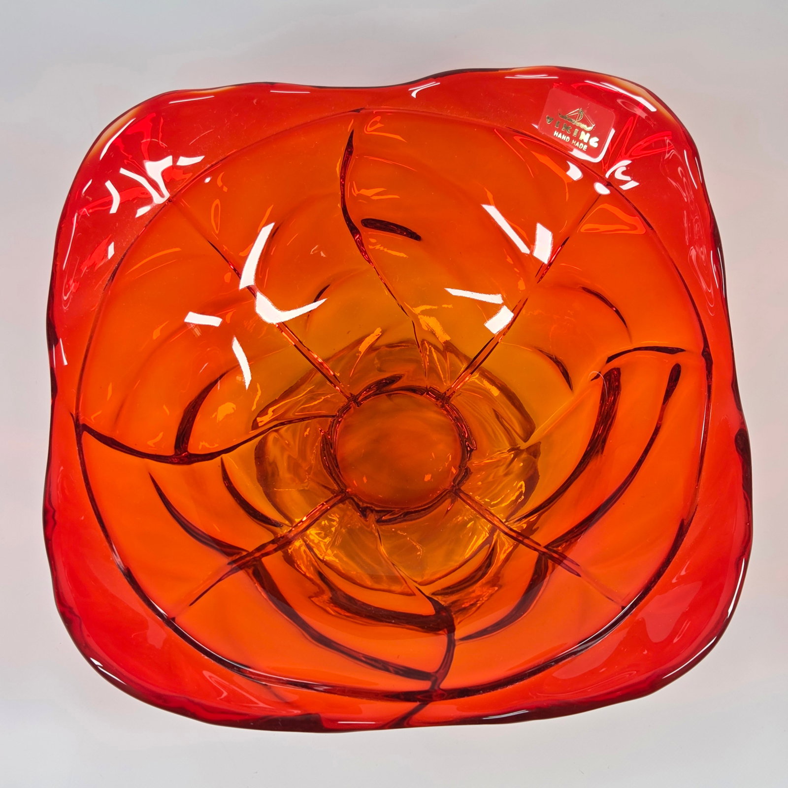 MCM ORANGE GLASS FLORAL SHAPED CANDY DISH: REMAINS IN VERY GOOD CLEAN CONDITION. NO CHIPS OR CRACKS.