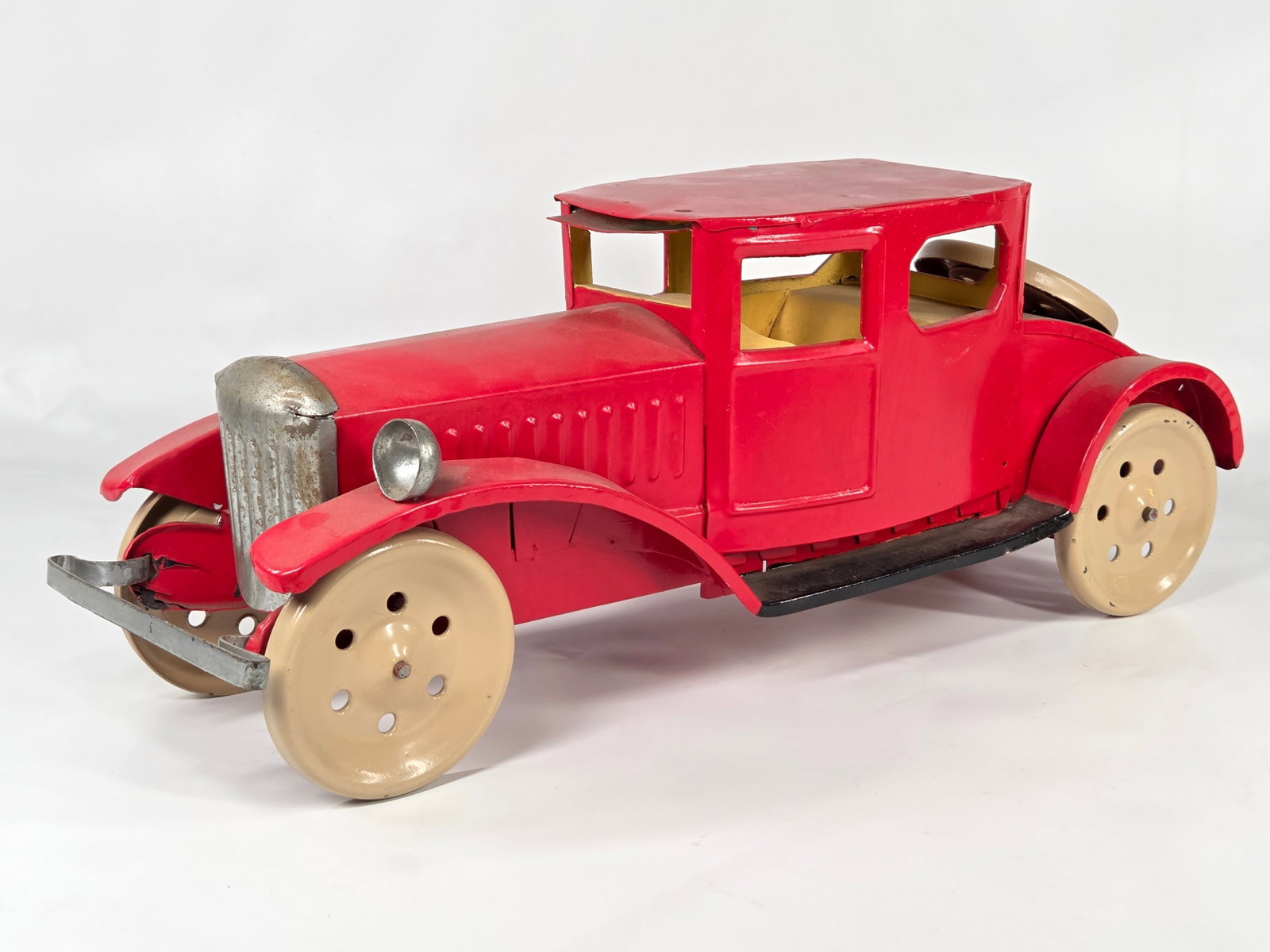 LARGE RESTORED ANTIQUE PRESSED STEEL AUTO (1 of 6)