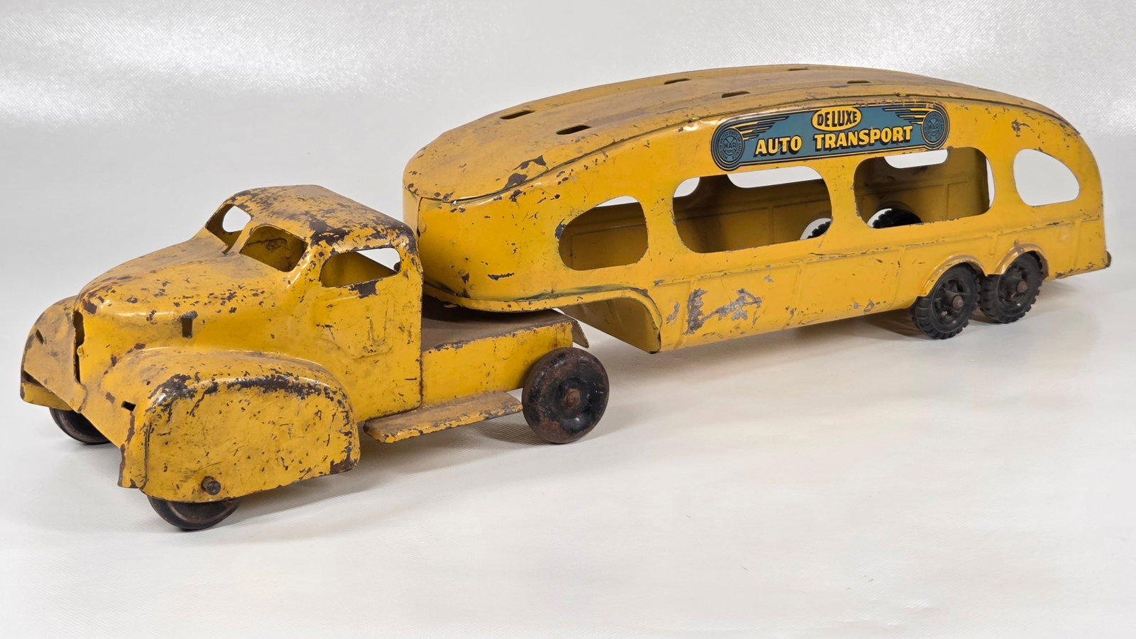 MARX PRESSED STEEL DELUXE AUTO TRANSPORTER (1 of 5)