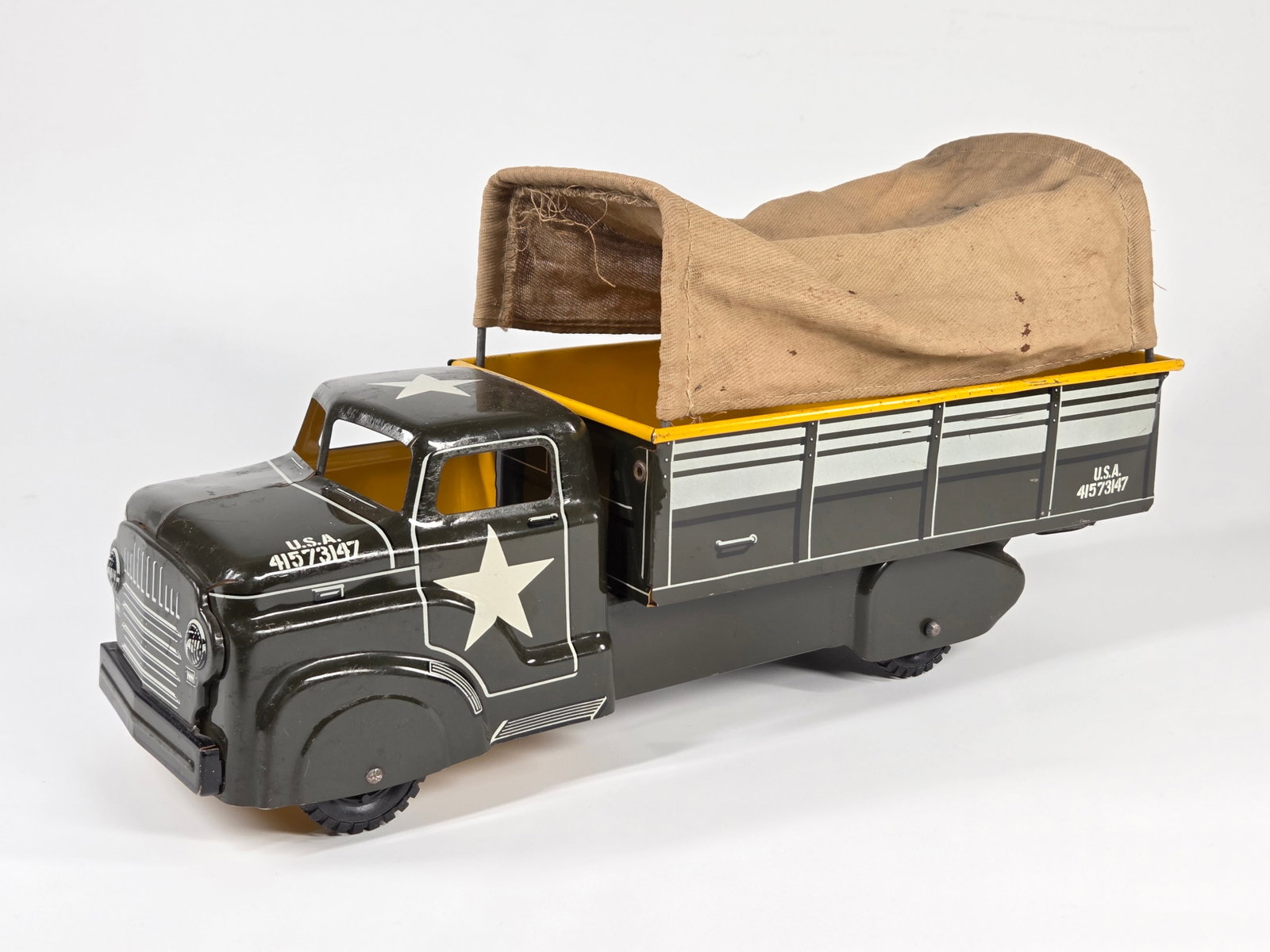MARX PRESSED STEEL US ARMY TRUCK W/ CANVAS TOP (1 of 6)