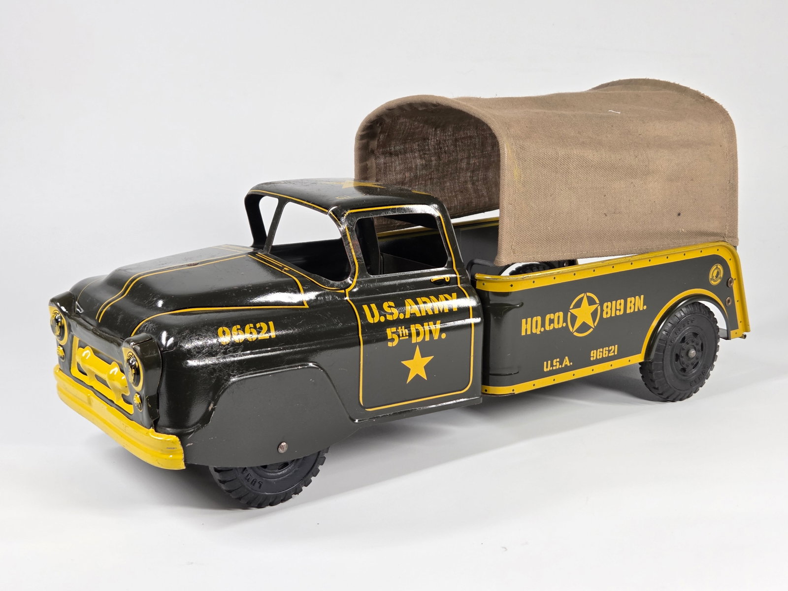 LUMAR MARX PRESSED STEEL US ARMY TRUCK W/ CANVAS TOP (1 of 6)