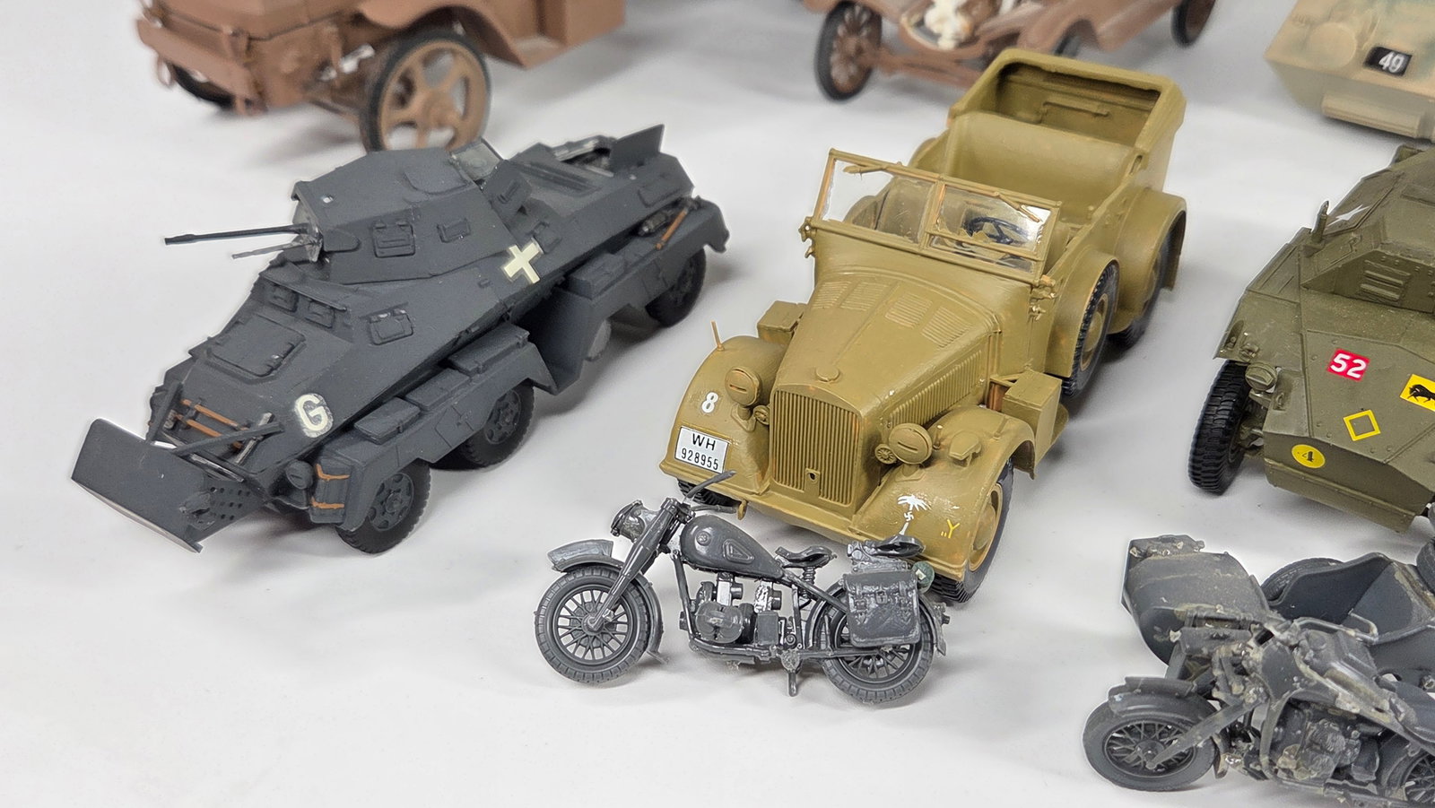 VARIOUS BUILT MILITARY MODEL KITS - 2