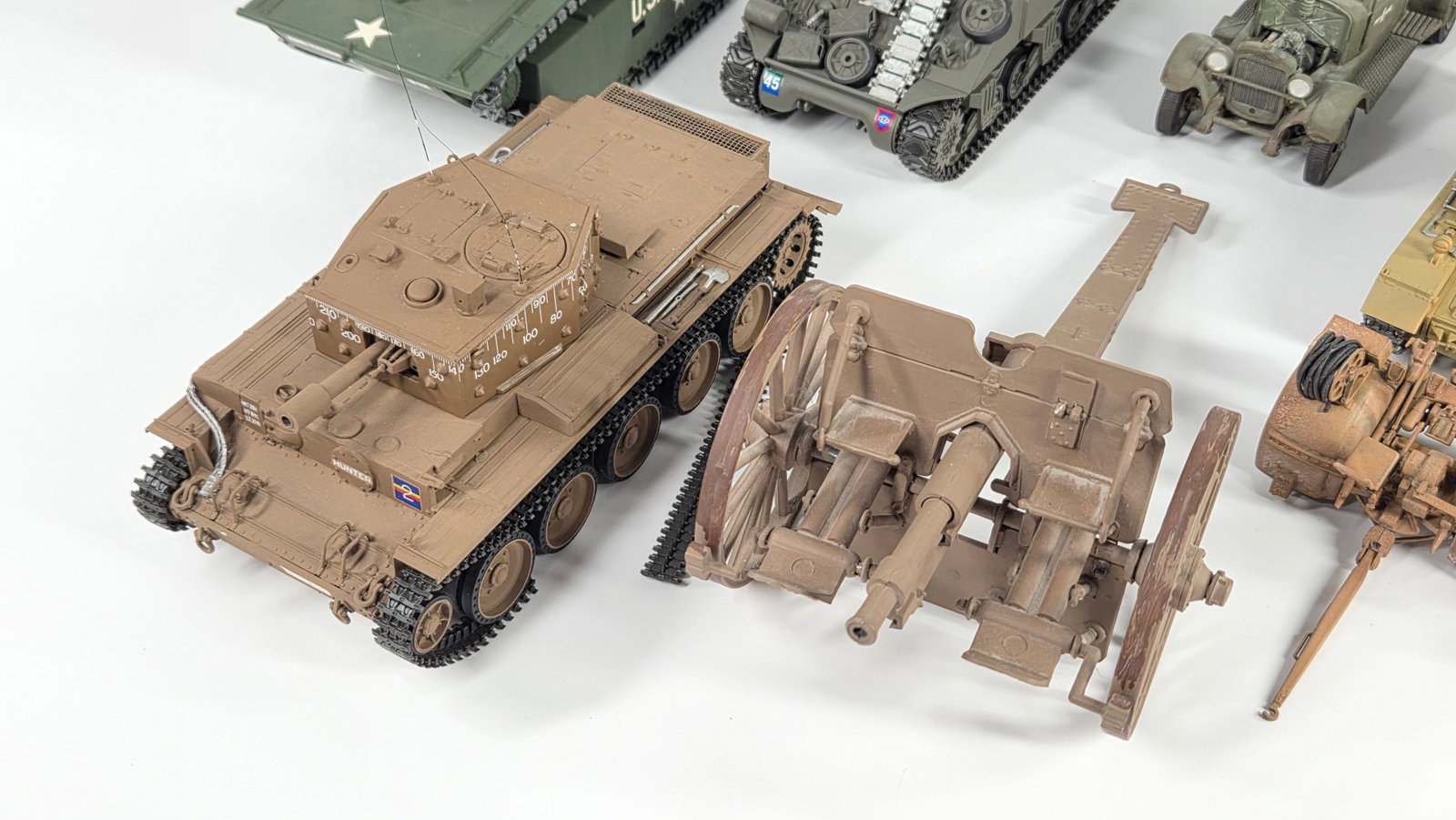 VARIOUS BUILT MILITARY MODEL KITS - 2