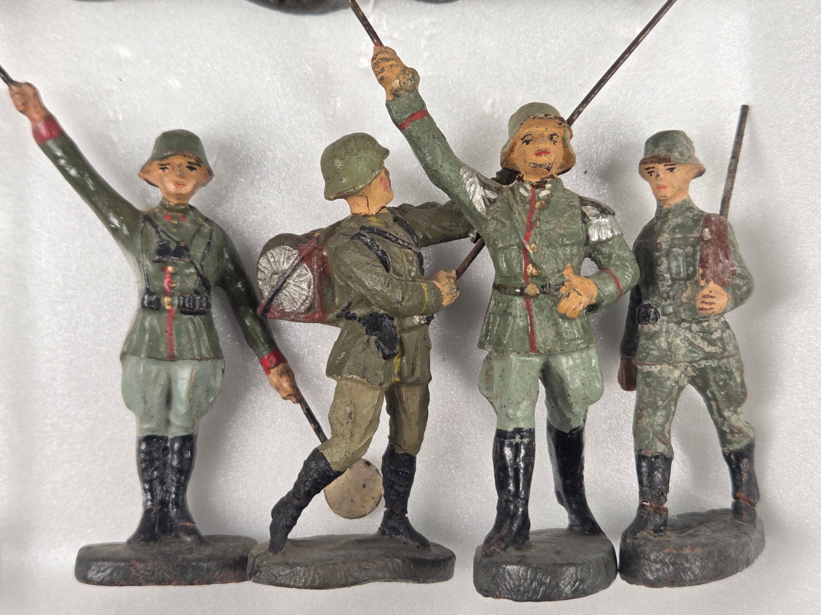 VARIOUS ELASTOLIN COMPOSITION GERMAN SOLDIERS - 5