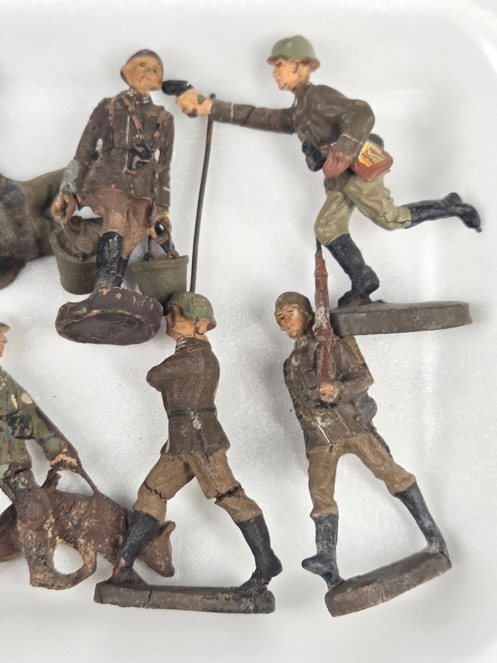 VARIOUS ELASTOLIN COMPOSITION GERMAN SOLDIERS - 3