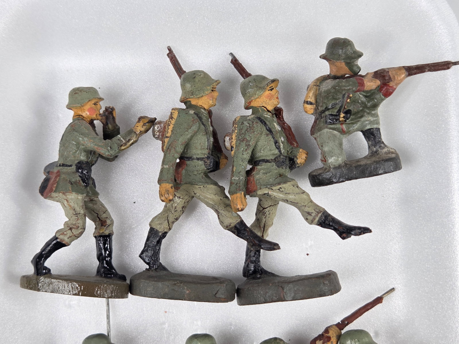 VARIOUS ELASTOLIN COMPOSITION GERMAN SOLDIERS - 2
