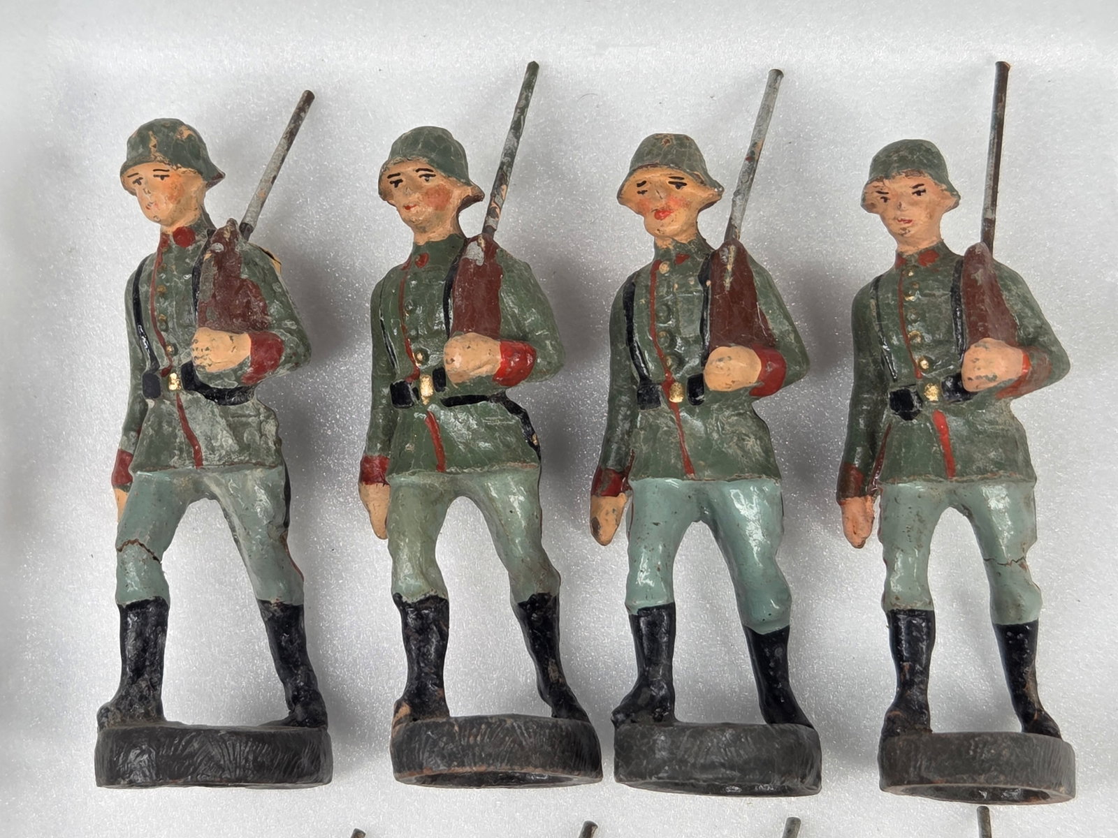 VARIOUS ELASTOLIN COMPOSITION GERMAN SOLDIERS - 2