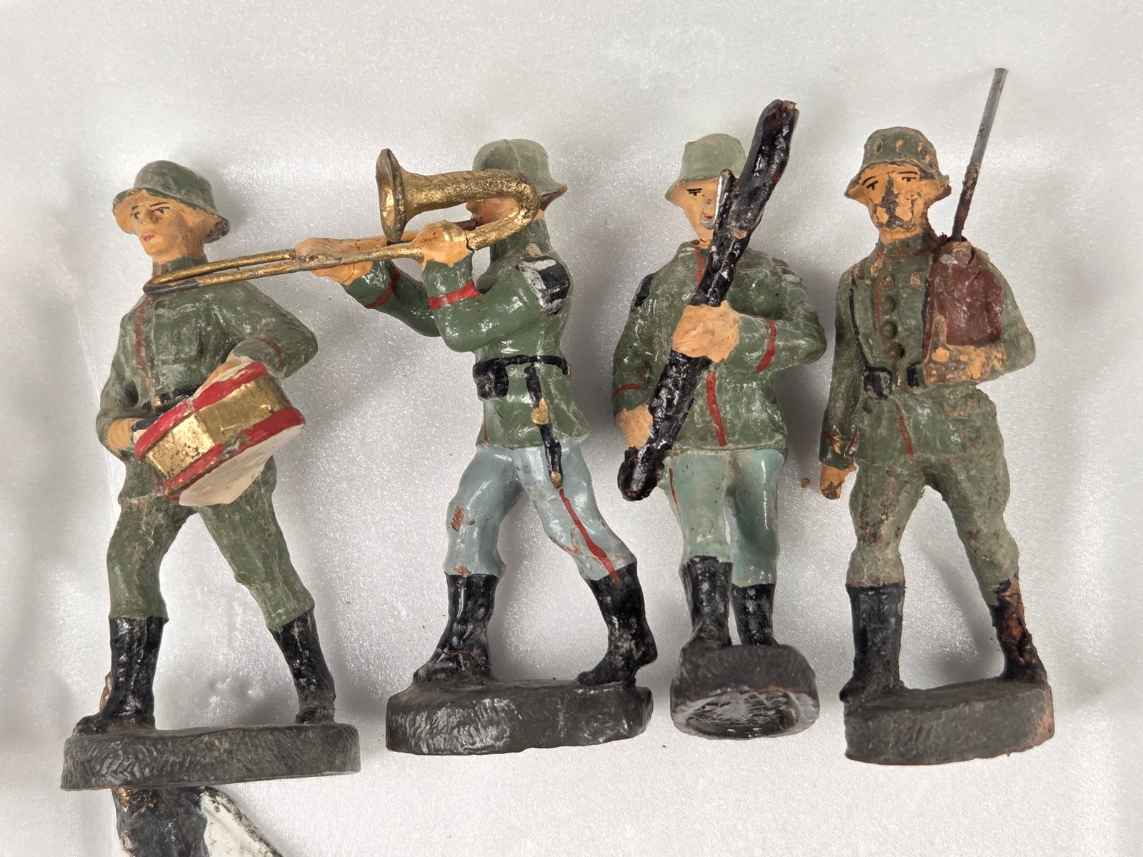 VARIOUS ELASTOLIN COMPOSITION GERMAN SOLDIERS - 2