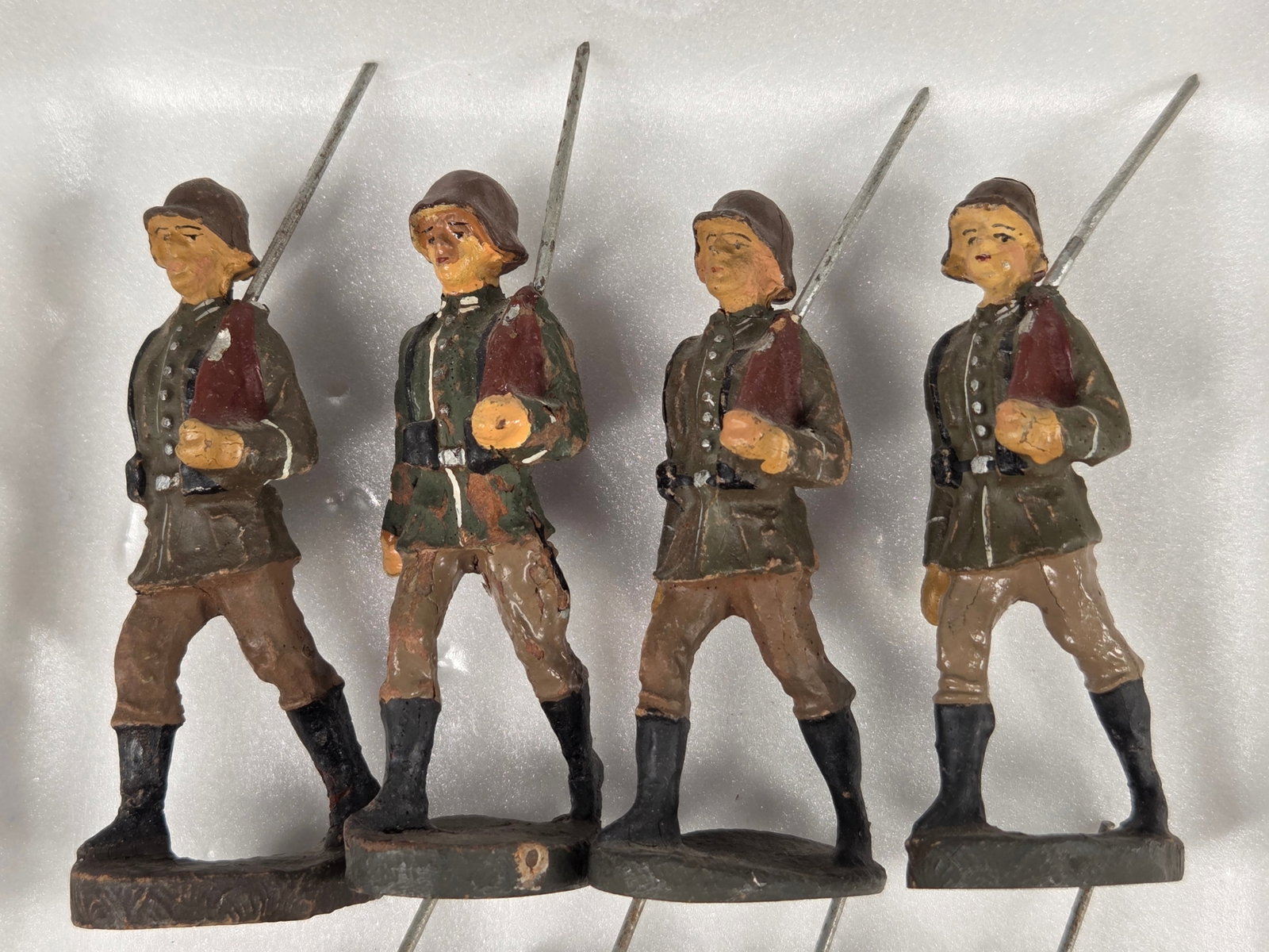 VARIOUS ELASTOLIN COMPOSITION GERMAN SOLDIERS - 2
