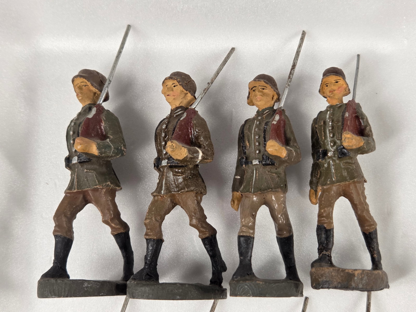 VARIOUS ELASTOLIN COMPOSITION GERMAN SOLDIERS - 2