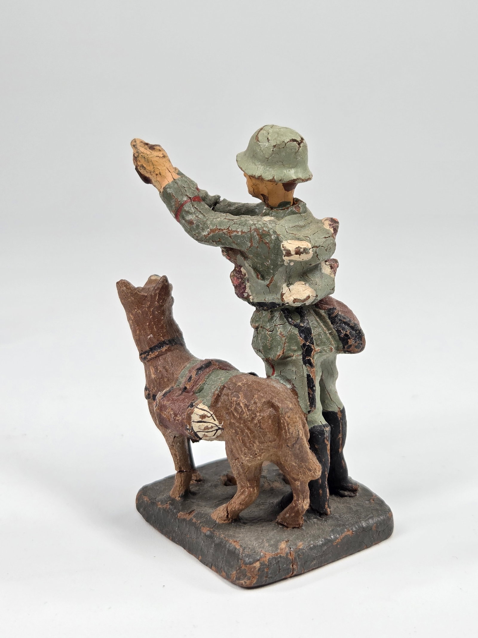 4) COMPOSITION HAND PAINTED SOLDIERS - 7