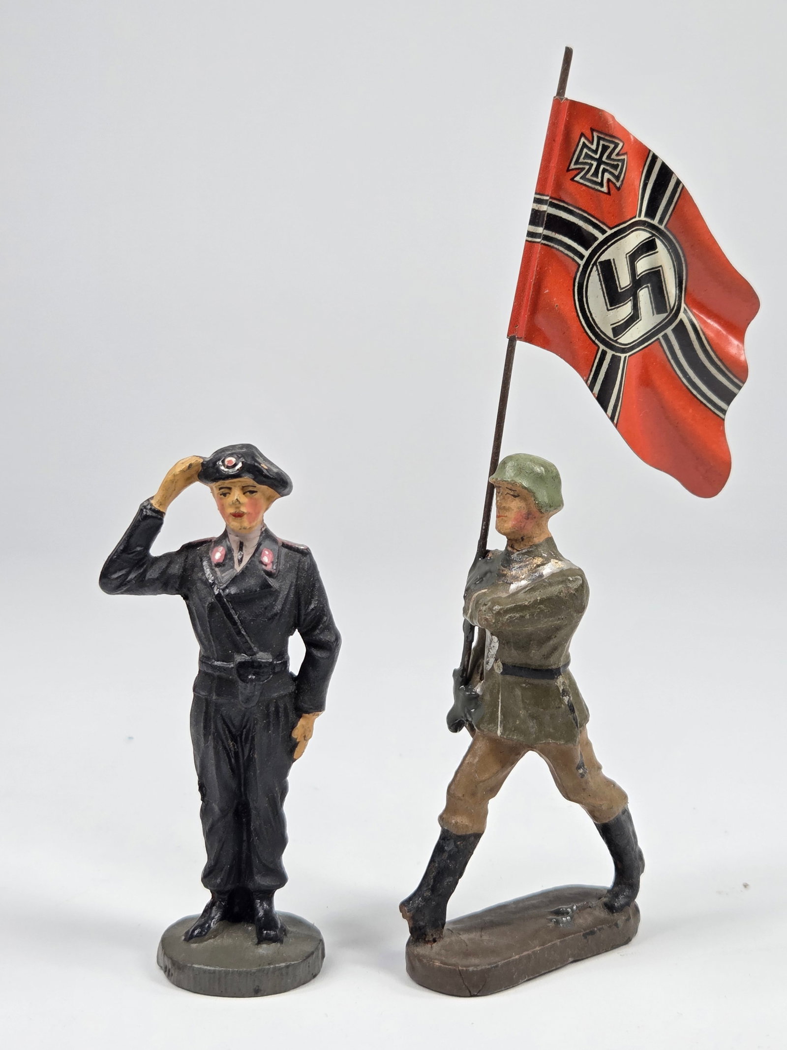 2) GERMAN ELASTOLIN HAND PAINTED SOLDIERS: BOTH REMAIN IN GOOD CONDITION.