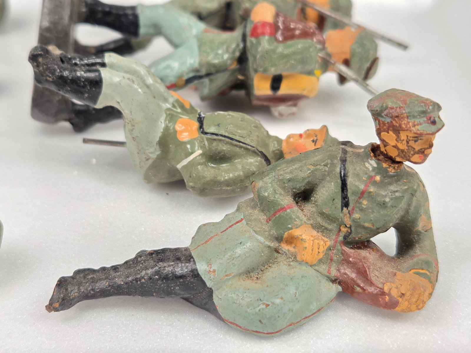 VARIOUS GERMAN ELASTOLIN COMPOSITION SOLDIERS - 3