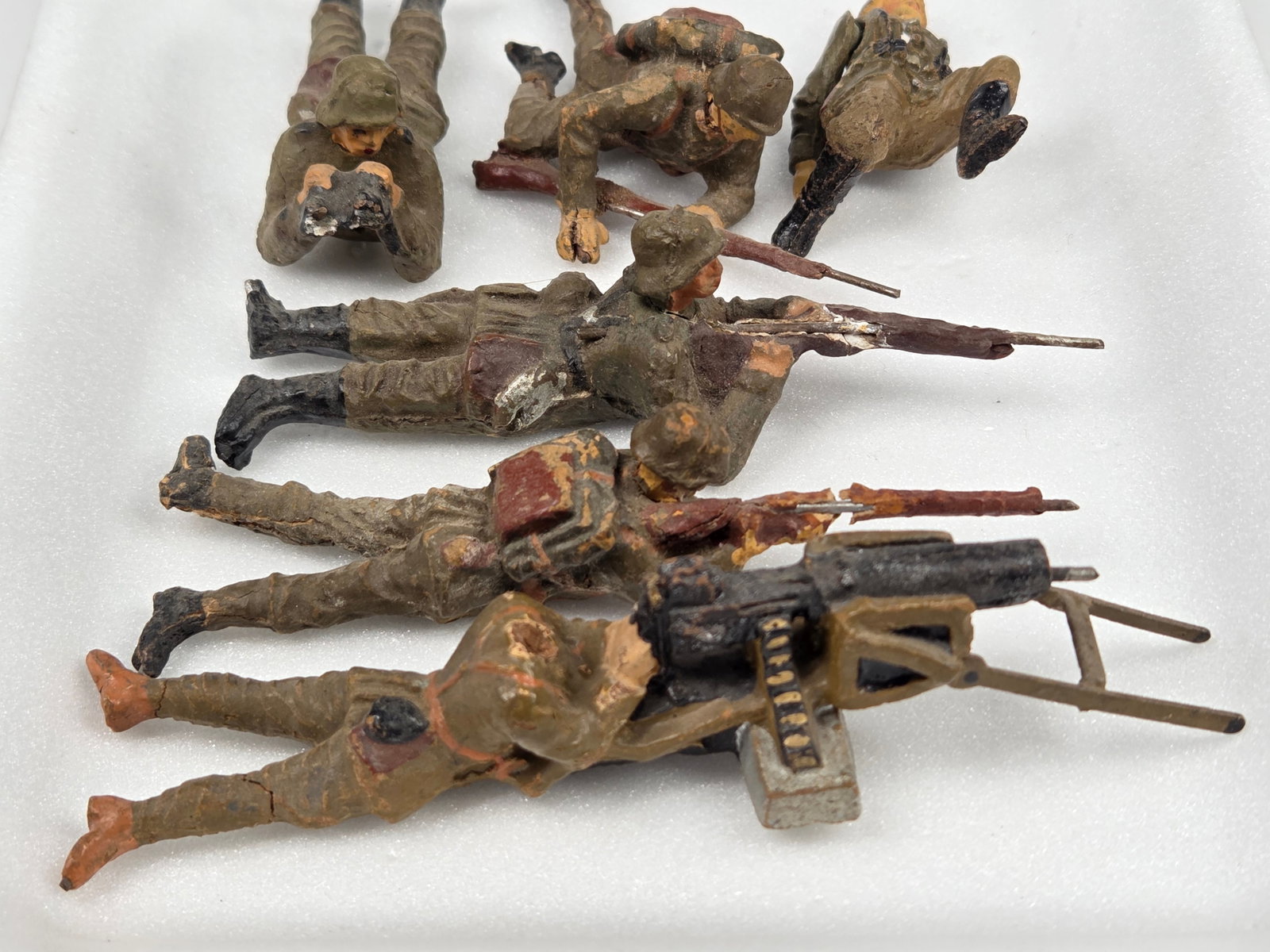 VARIOUS GERMAN ELASTOLIN COMPOSITION SOLDIERS - 2