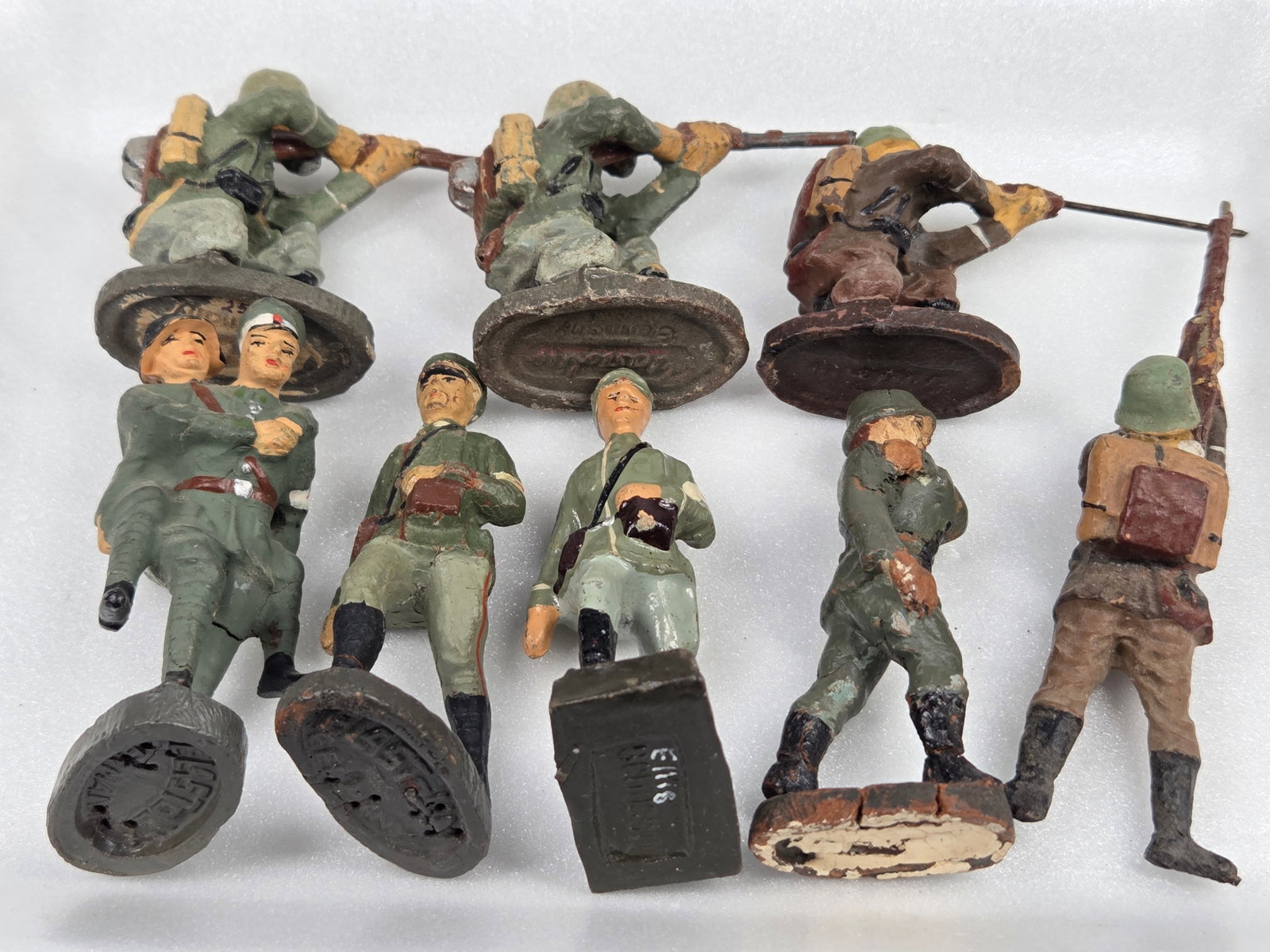 VARIOUS GERMAN ELASTOLIN COMPOSITION SOLDIERS - 4