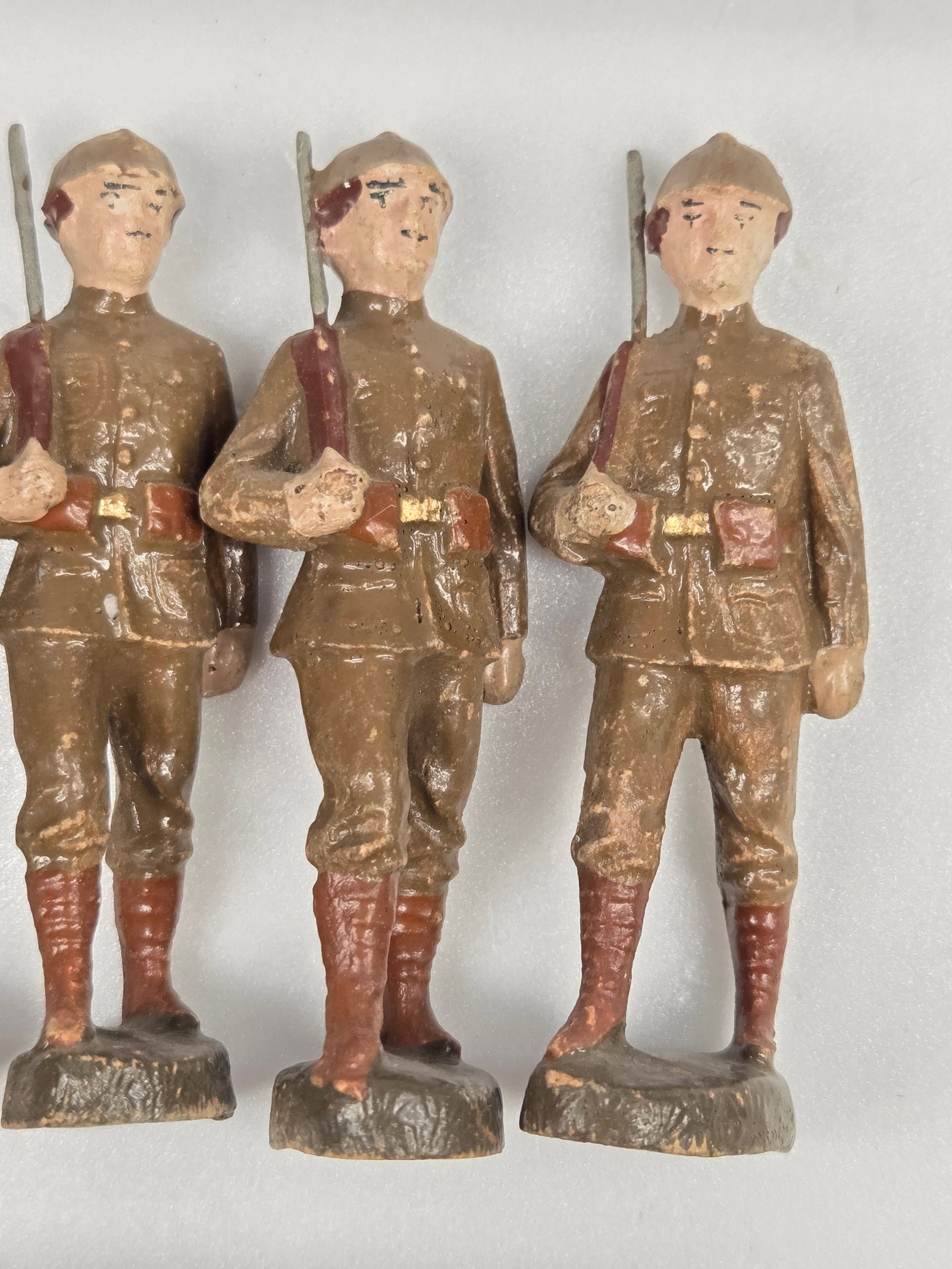 VARIOUS GERMAN ELASTOLIN COMPOSITION SOLDIERS - 3
