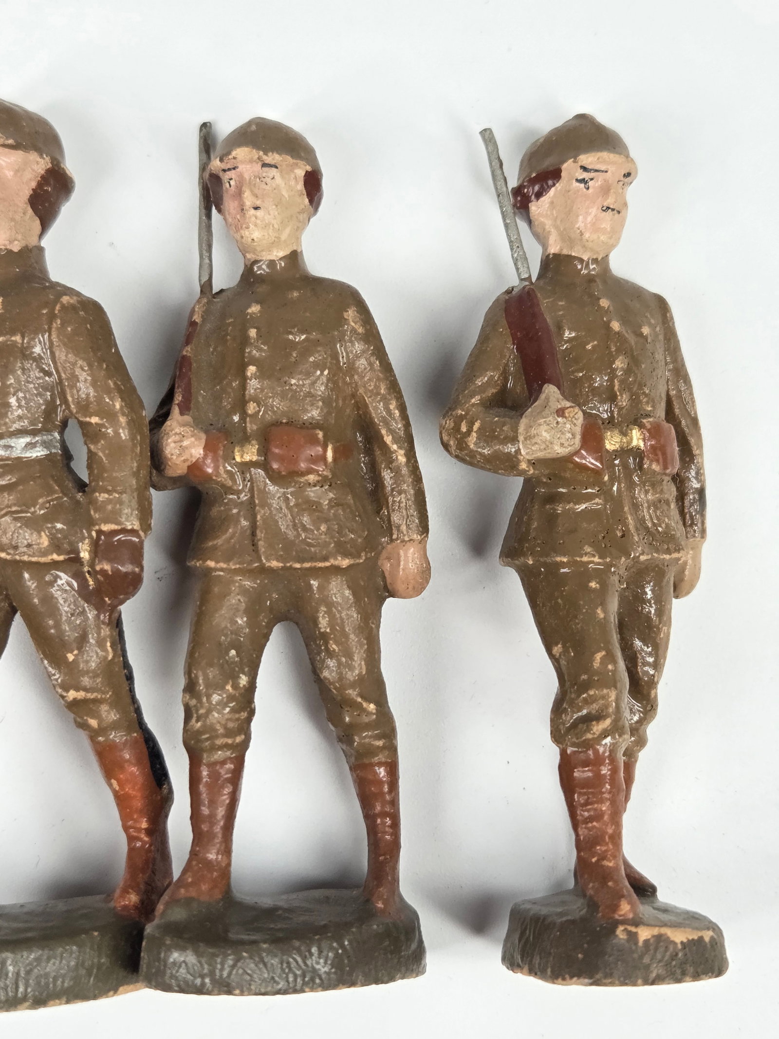 VARIOUS GERMAN ELASTOLIN COMPOSITION SOLDIERS - 3