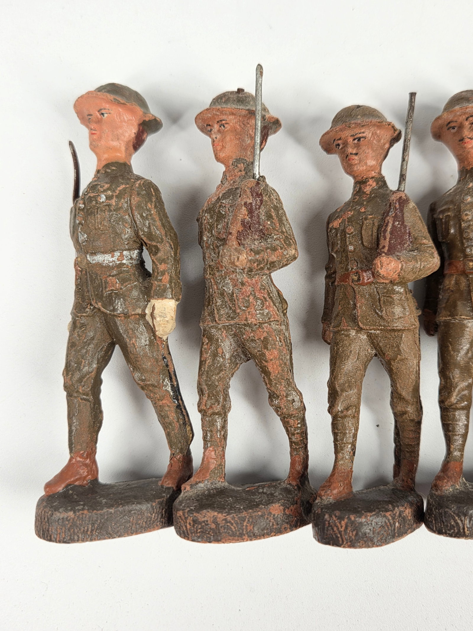 VARIOUS GERMAN ELASTOLIN COMPOSITION SOLDIERS - 2