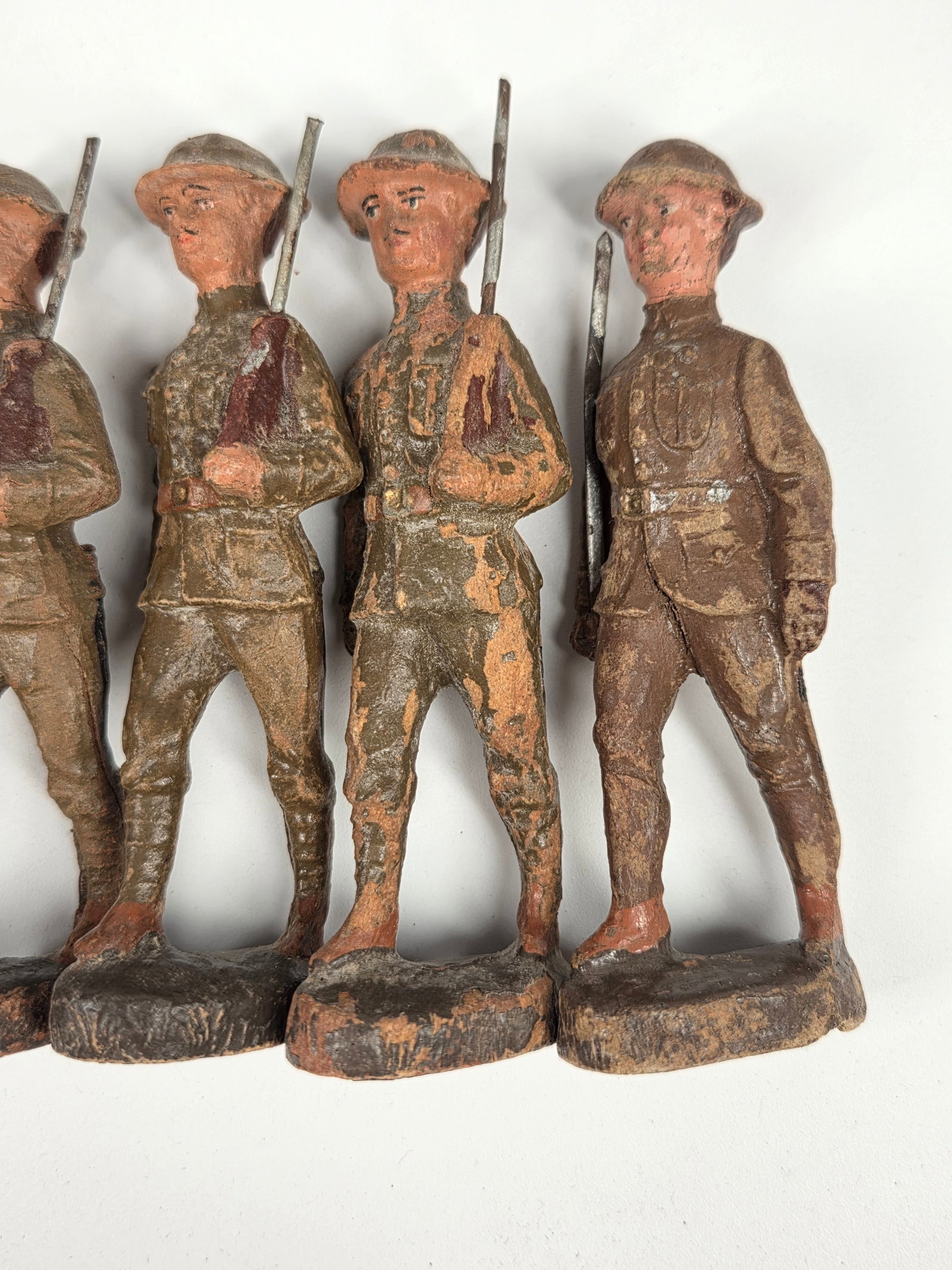 VARIOUS GERMAN ELASTOLIN COMPOSITION SOLDIERS - 3
