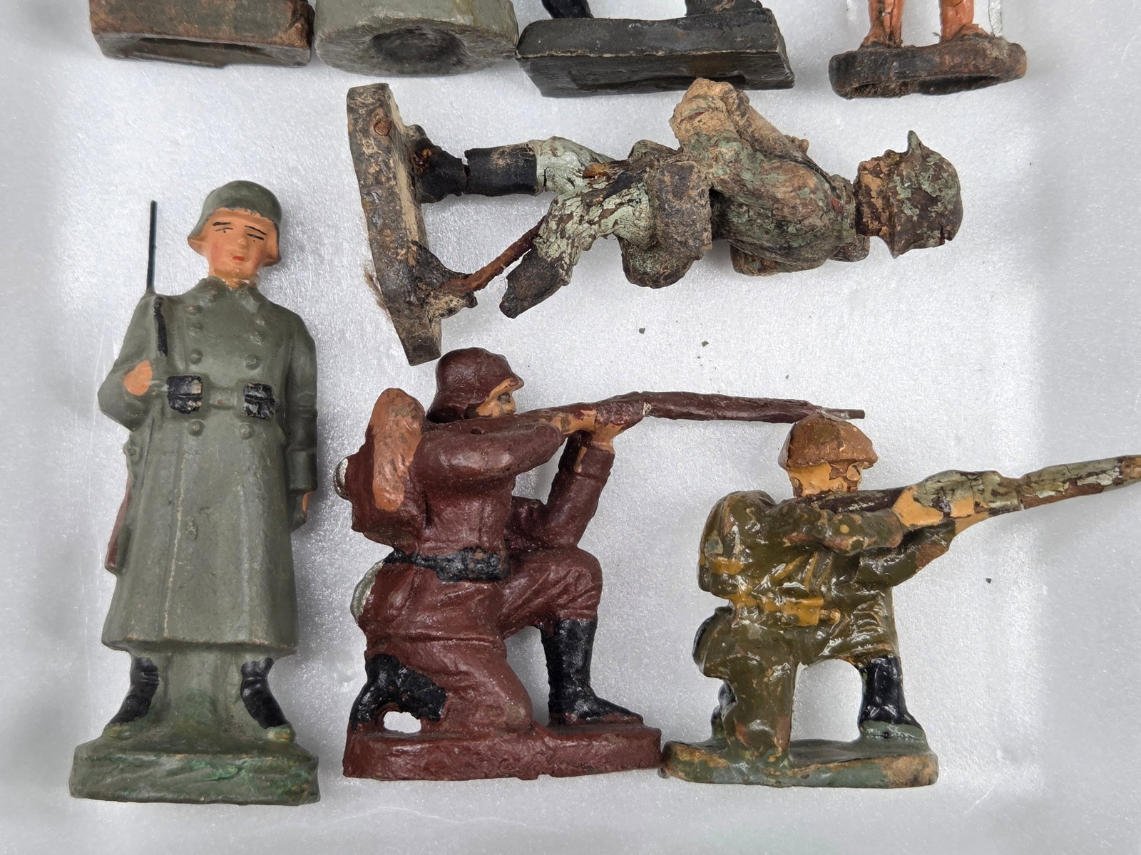 VARIOUS BRAND GERMAN COMPOSITION SOLDIERS - 3