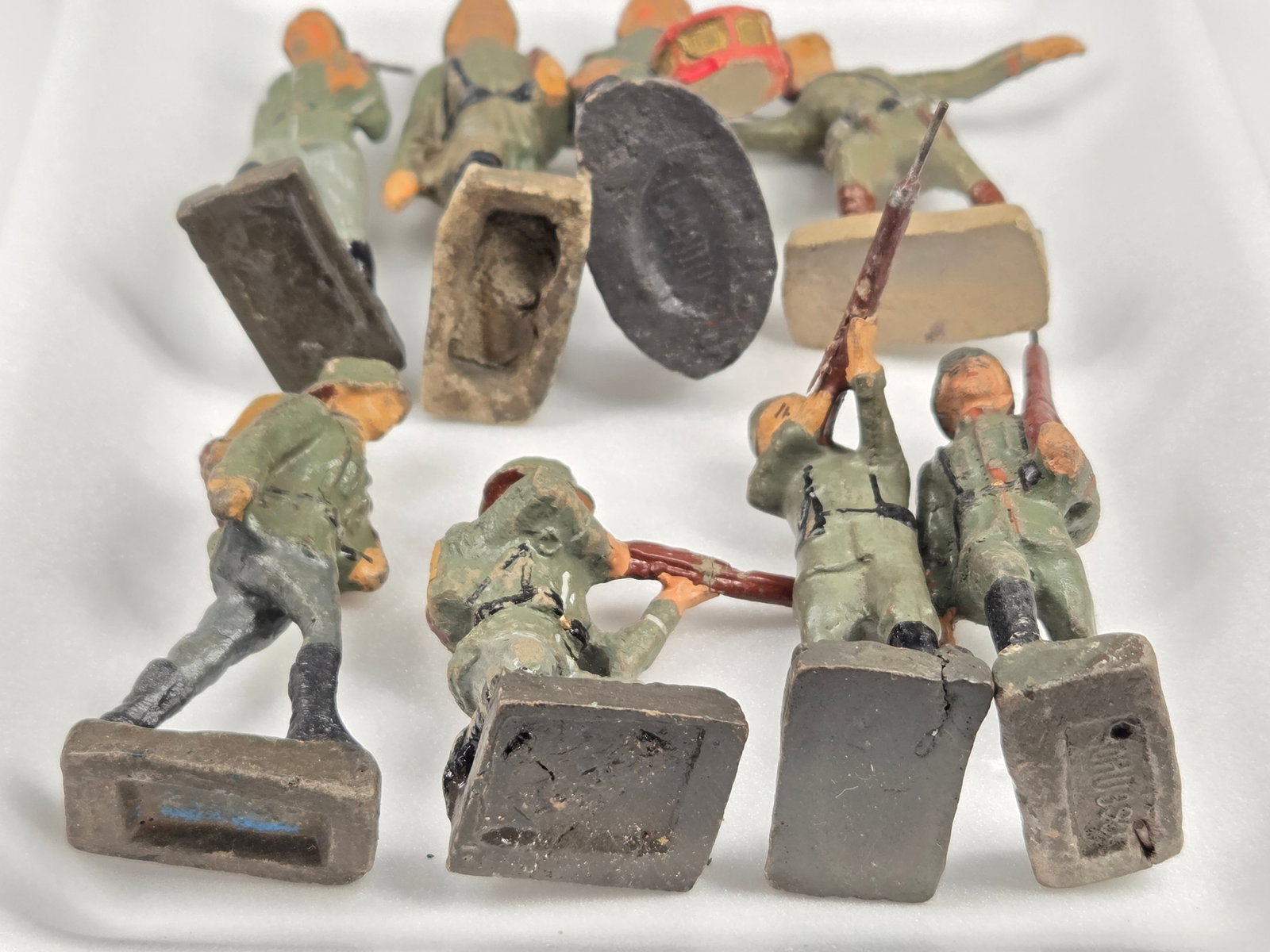 VARIOUS BRAND GERMAN COMPOSITION SOLDIERS - 4