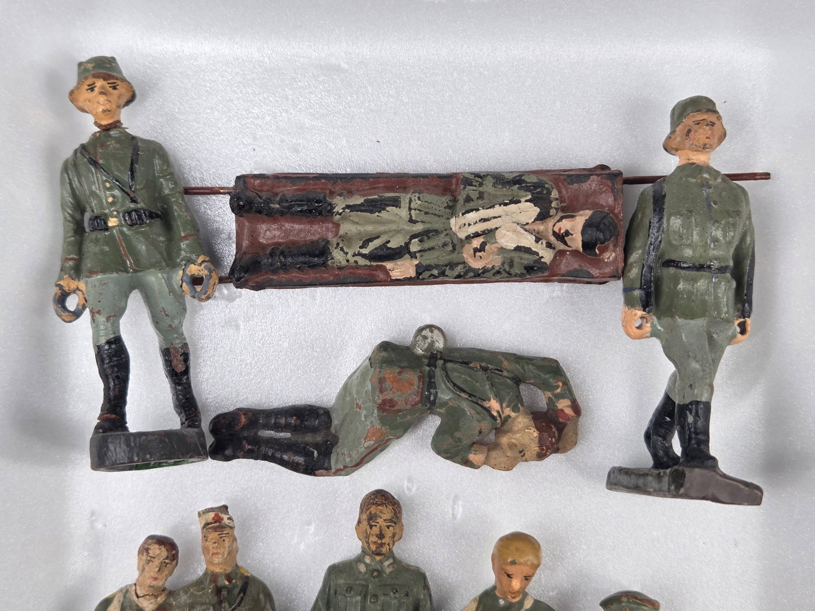 VARIOUS COMPOSITION HAND PAINTED SOLDIERS - 2