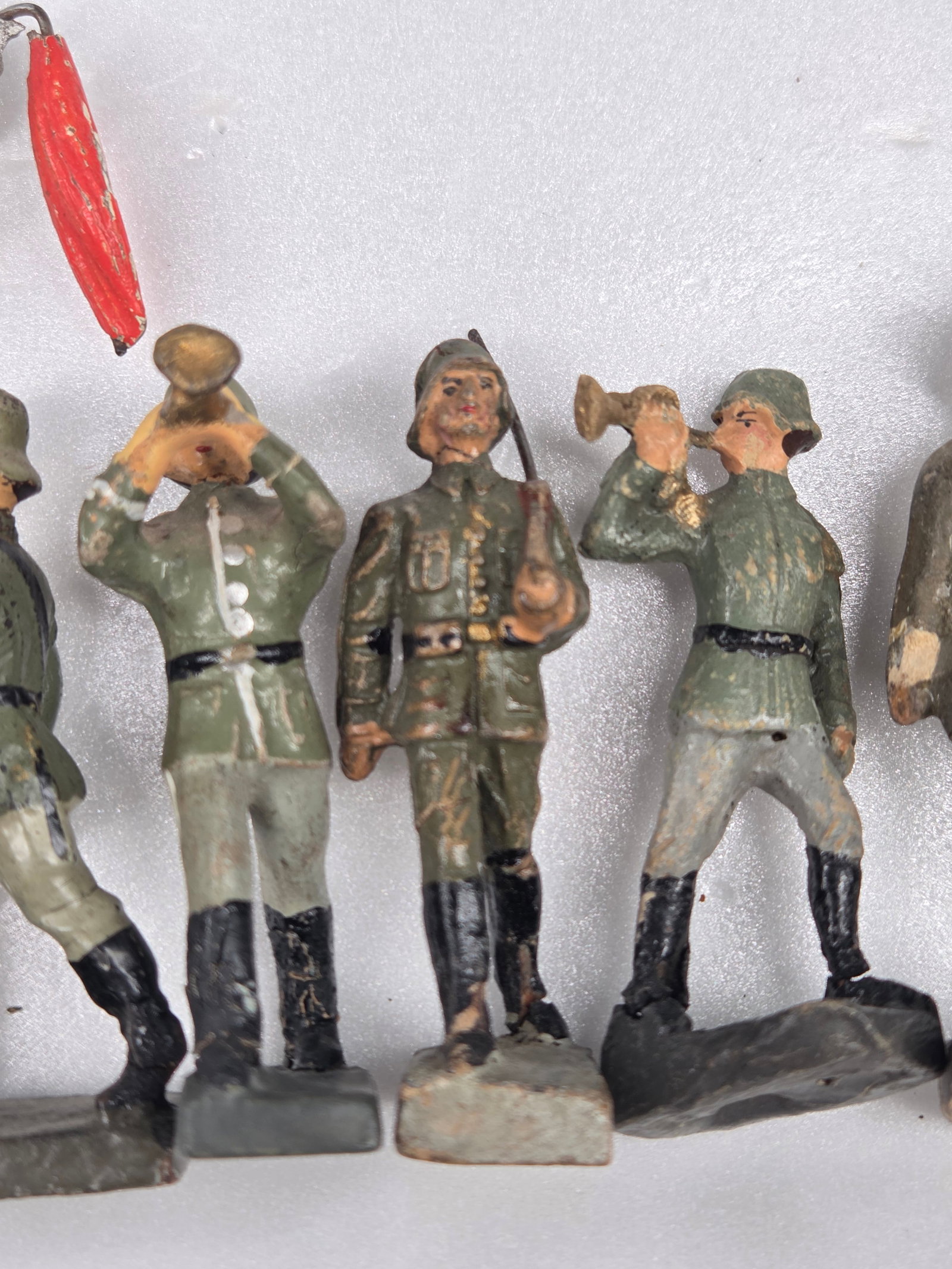 VARIOUS BRAND GERMAN COMPOSITION SOLDIERS - 3