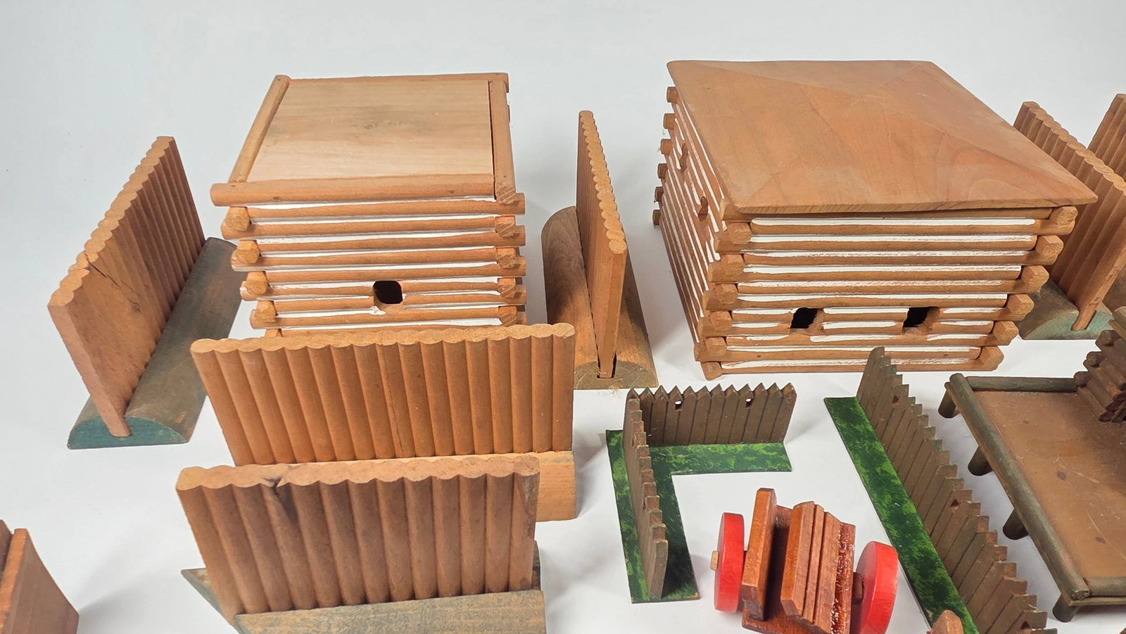 MULTIPLE WOOD FORT PLAYSET SECTIONS - 2