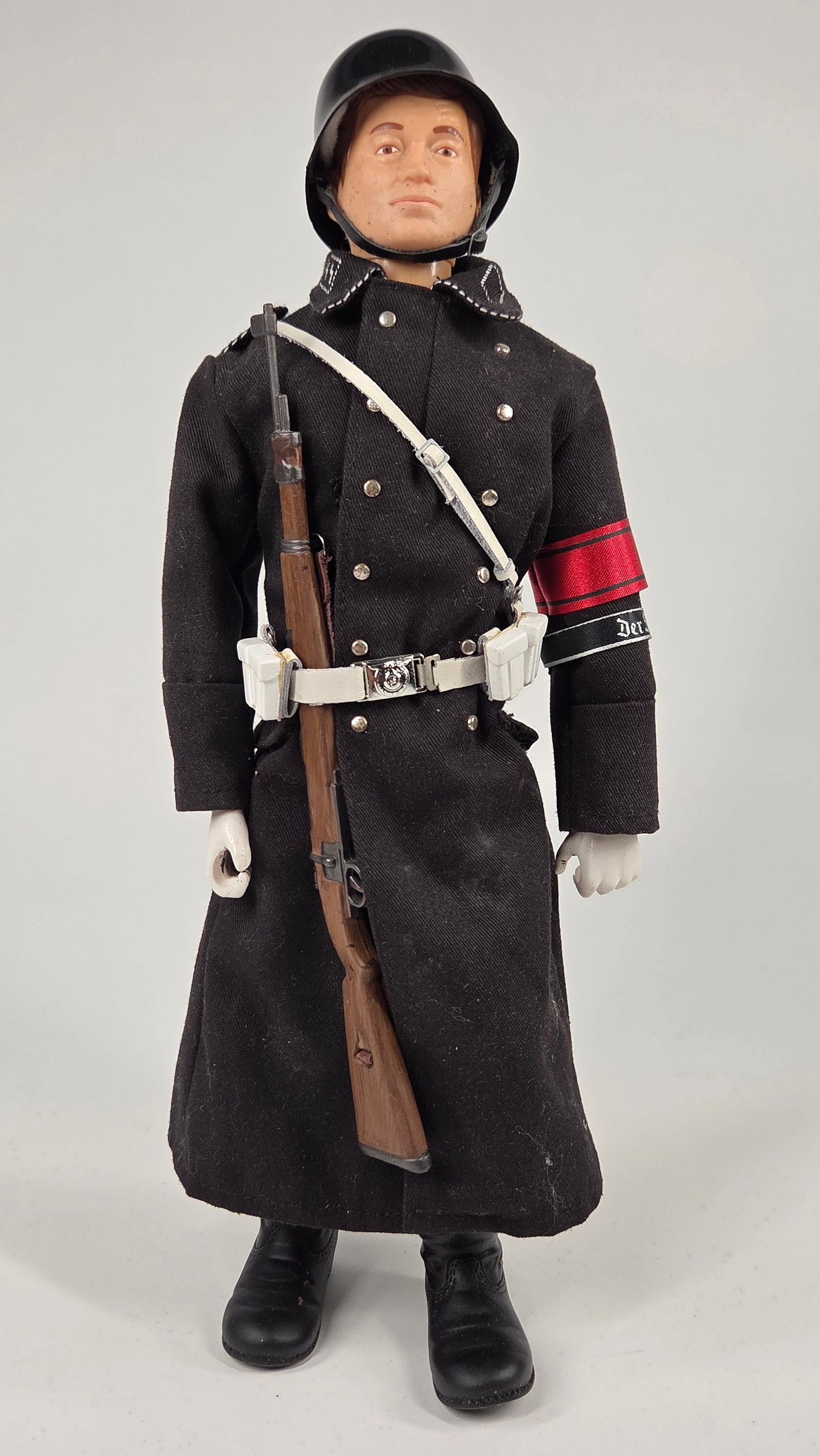 CONTEMPORARY GI JOE WWII GERMAN SOLDIER (1 of 3)