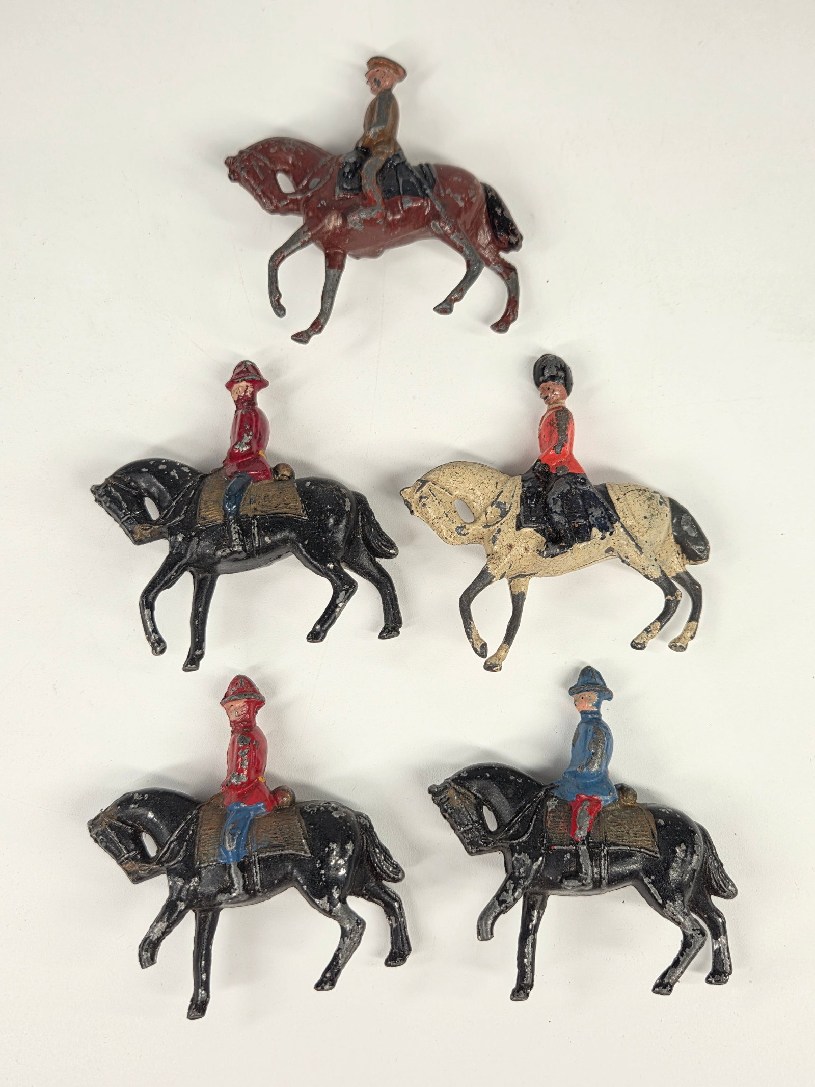 ASSORTED LOT OF VARIOUS LEAD SOLDIERS (1 of 5)