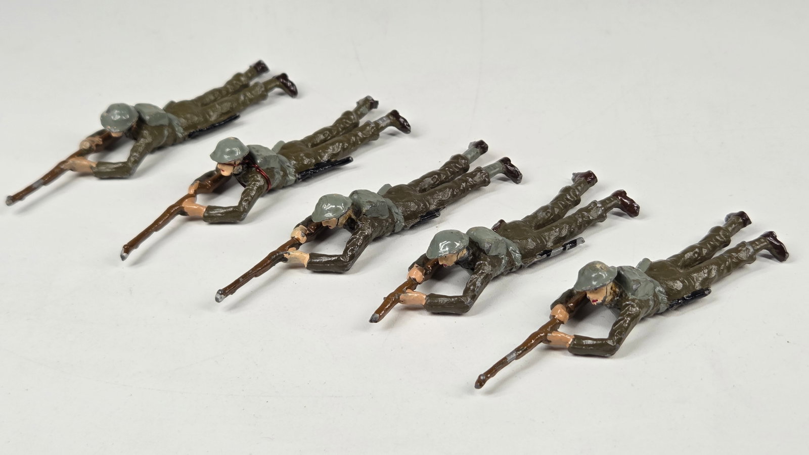 ASSORTED LOT OF VARIOUS LEAD SOLDIERS (1 of 4)