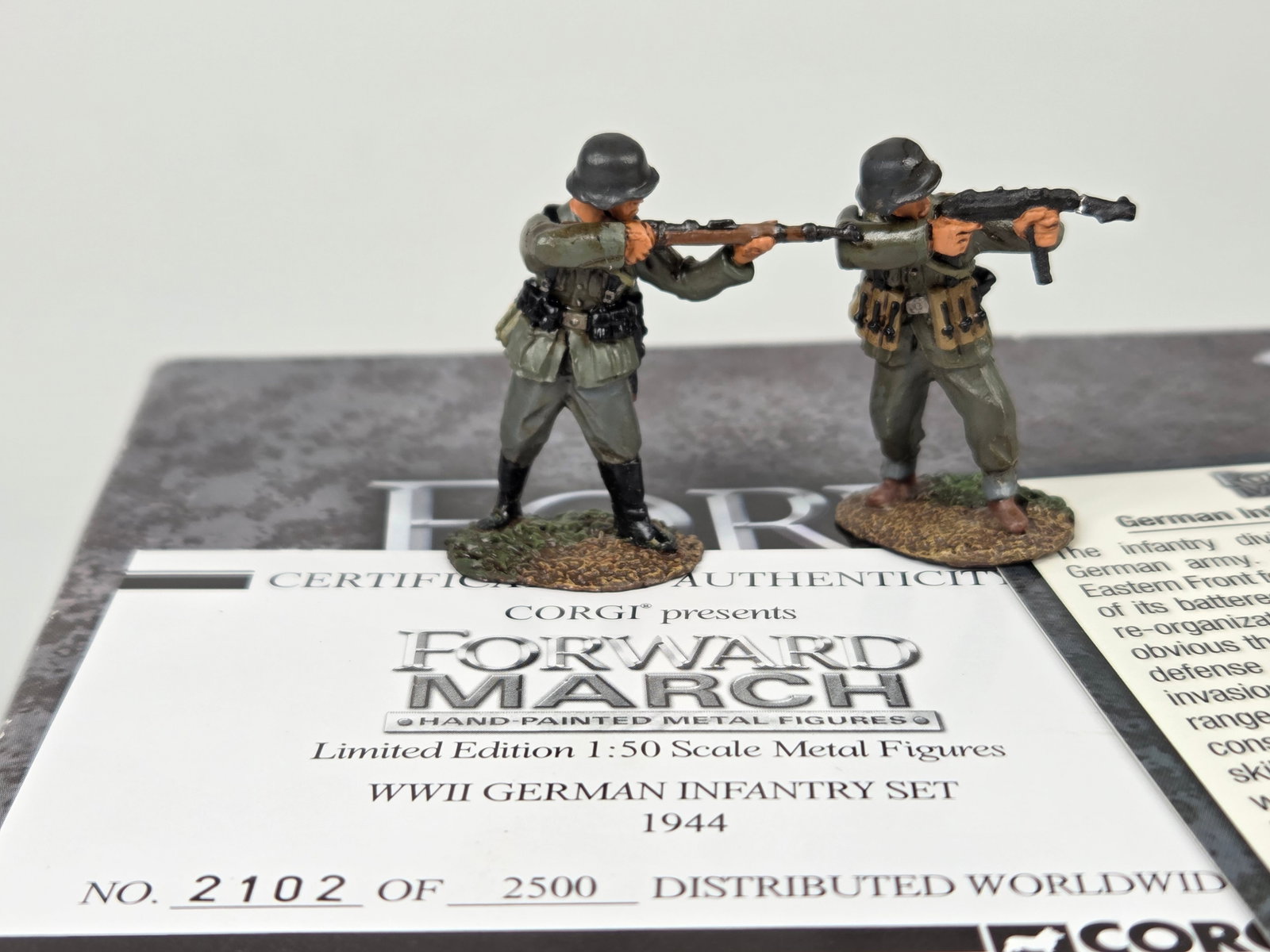 CORGI FORWARD MARCH 1/50 GERMAN INFANTRY SET - 4