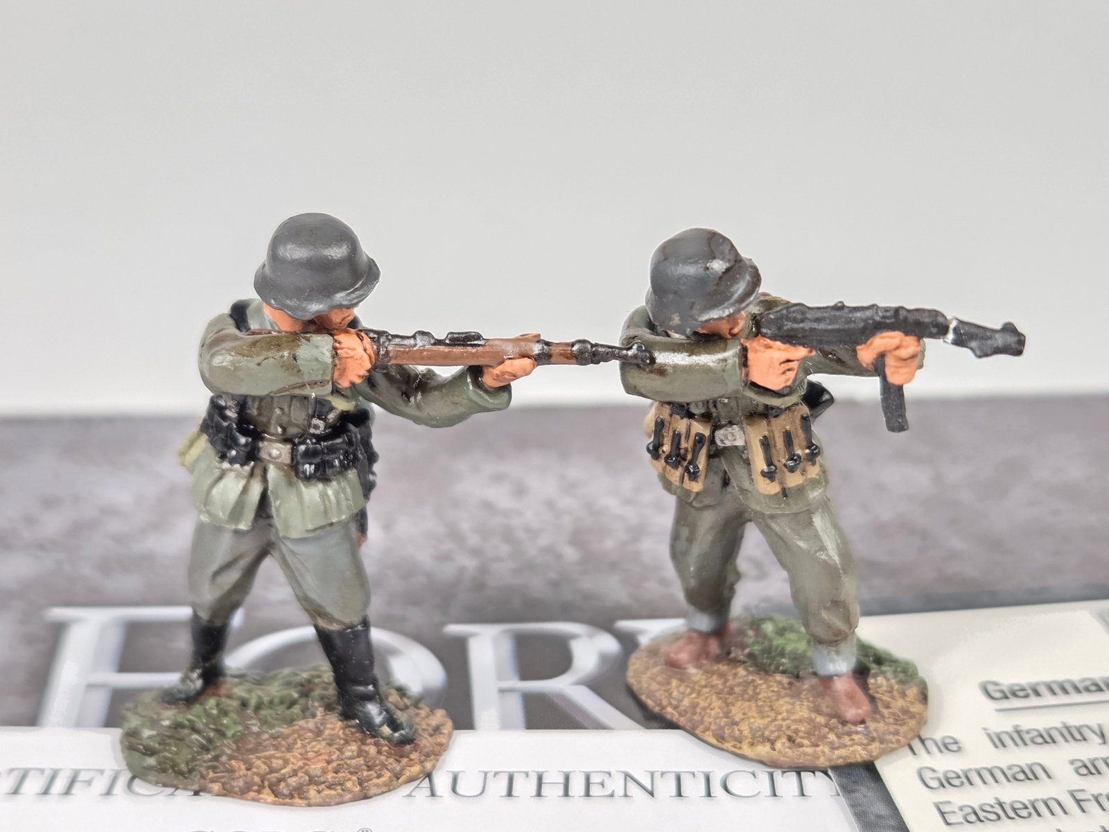 CORGI FORWARD MARCH 1/50 GERMAN INFANTRY SET - 5