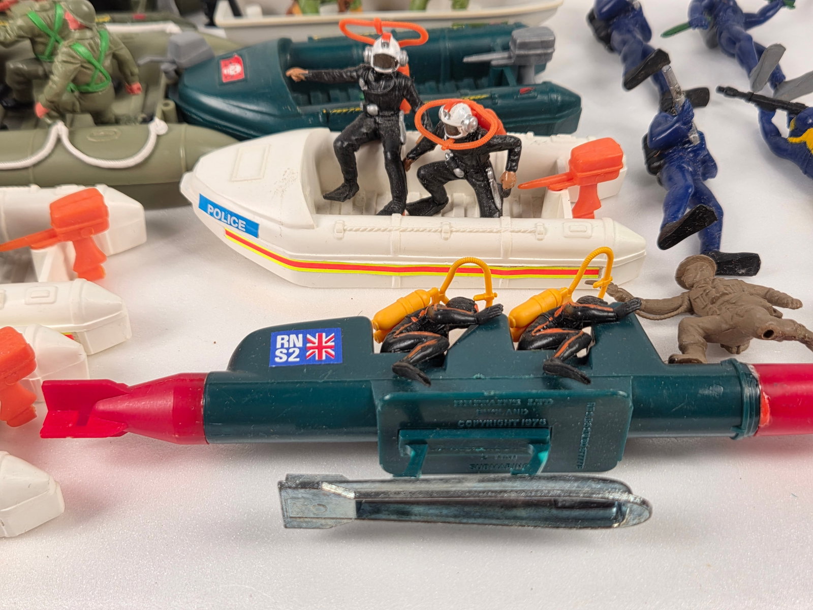 VARIOUS PLASTIC FIGURES W/ ACCESSORIES - 5