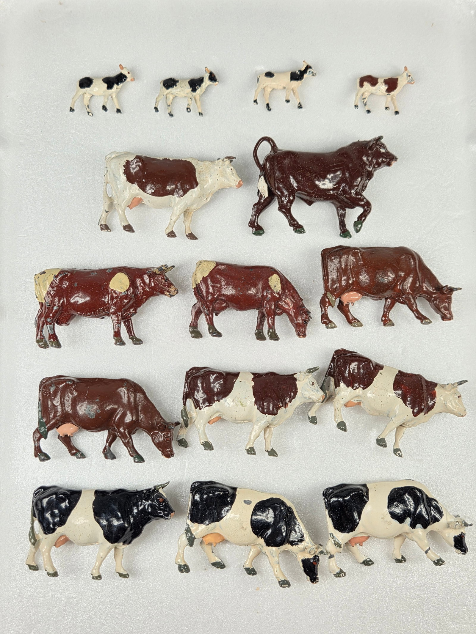 LARGE ASSORTMENT PAINTED LEAD FARM COWS: ALL REMAIN IN GOOD CONDITION SHOWING SOME TYPICAL WEAR, PAINT LOSS