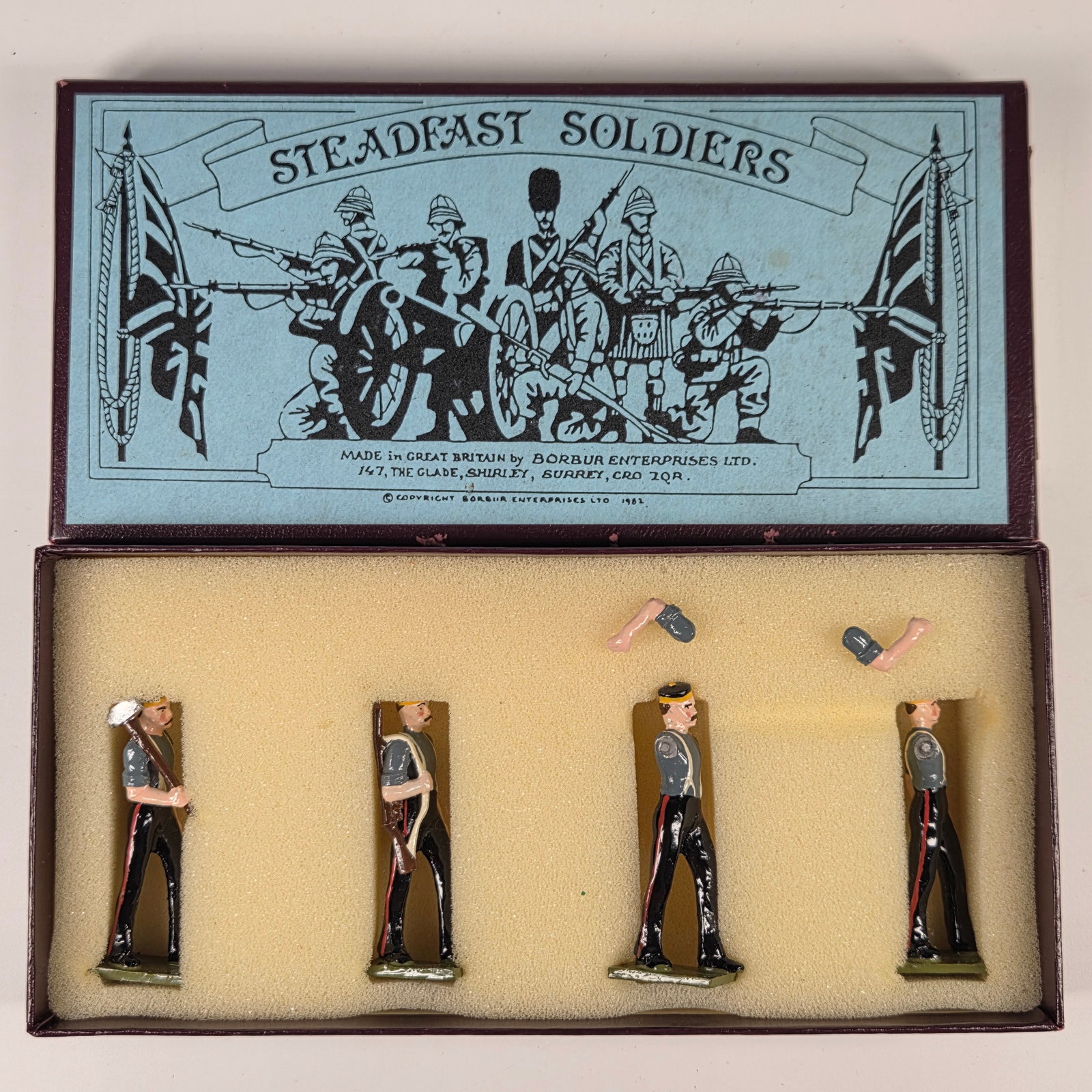 STEADFAST SF7B PAINTED LEAD ENGINEERS SET: SET REMAINS IN GOOD CONDITION, SHOWING SOME TYPICAL WEAR. DETACHED LIMBS. CUSTOM BOX.