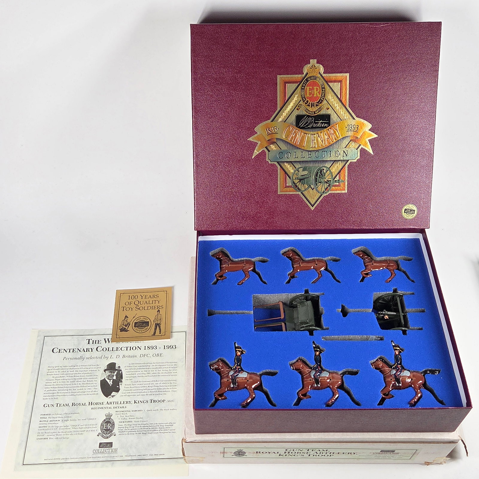 BRITAINS 8825 ROYAL HORSE ARTILLERY GUN TEAM #'D: SET REMAINS IN VERY GOOD CONDITION IN ORIGINAL BOX WITH OUTER SLEEVE