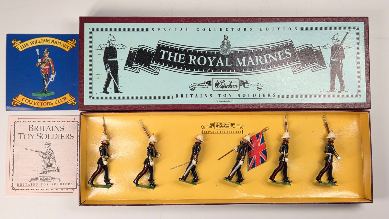 BRITAINS 8855 ROYAL MARINES SPECIAL COLLECTORS ED (1 of 4)