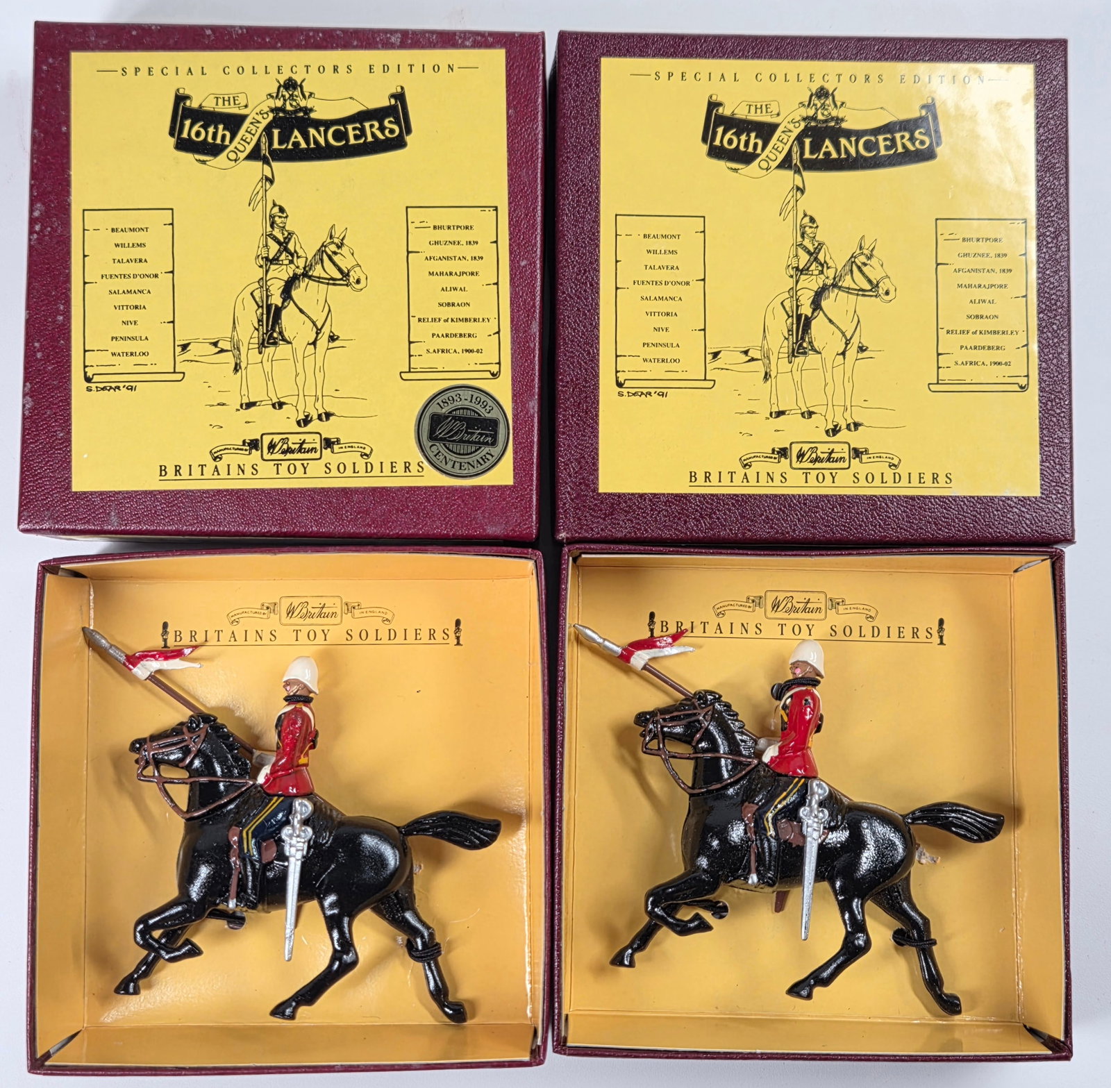 2) BRITAINS 8819 QUEEN'S 16TH LANCERS FIGURES (1 of 4)