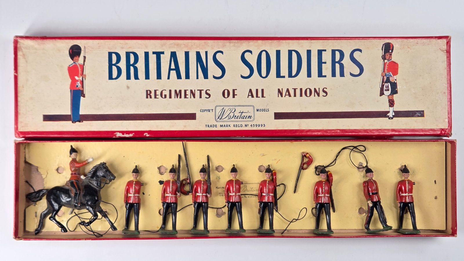 BRITAINS DUKE OF CAMBRIDGE MIDDLESEX REGIMENT SET (1 of 5)