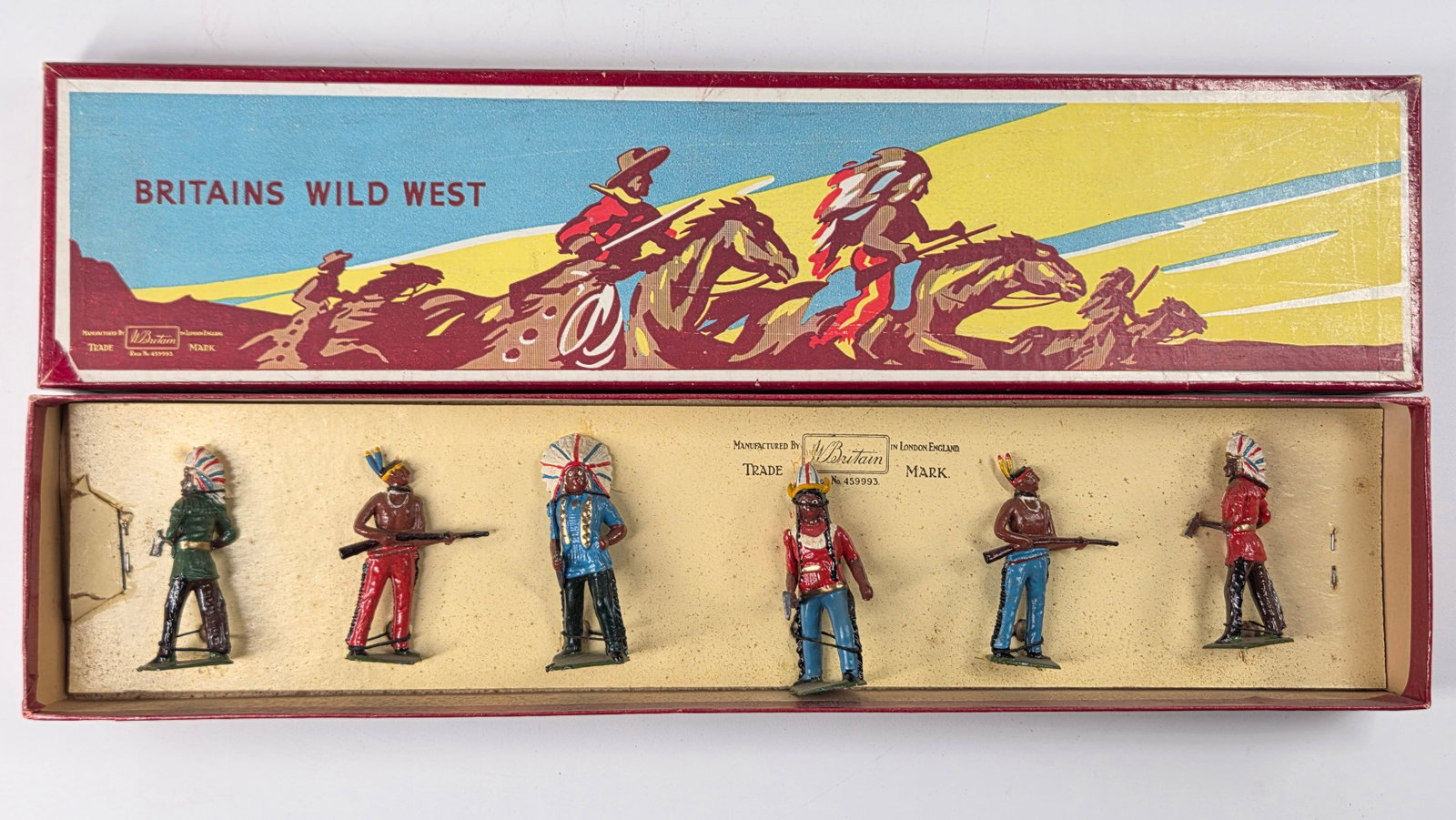 6) BRITAINS 150 WILD WEST NORTH AMERICAN INDIANS: SET REMAINS IN GOOD CONDITION SHOWING SOME TYPICAL PAINT / USAGE WEAR. IN BOX