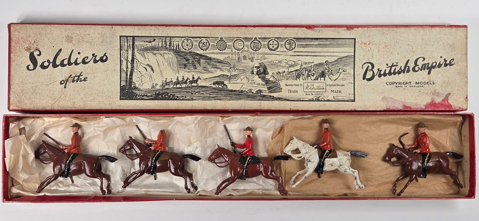 5) BRITAINS 1349 NORTH WEST MOUNTED POLICE: SET REMAINS IN GOOD CONDITION SHOWING SOME TYPICAL PAINT / USAGE WEAR. IN BOX - DETACHED HEAD